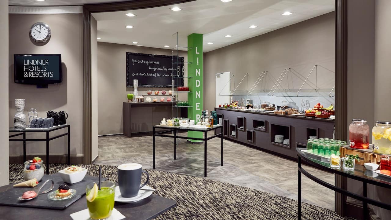 Meeting Foyer