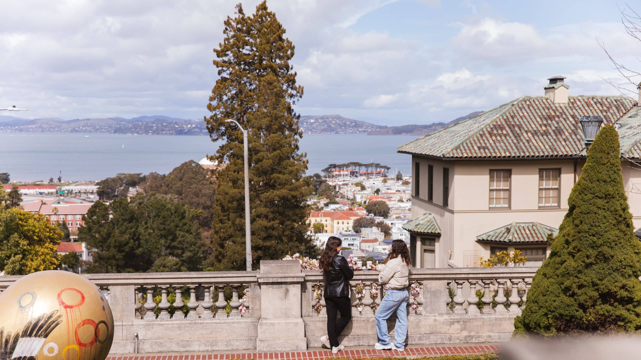 The Laurel Inn Guests With City View