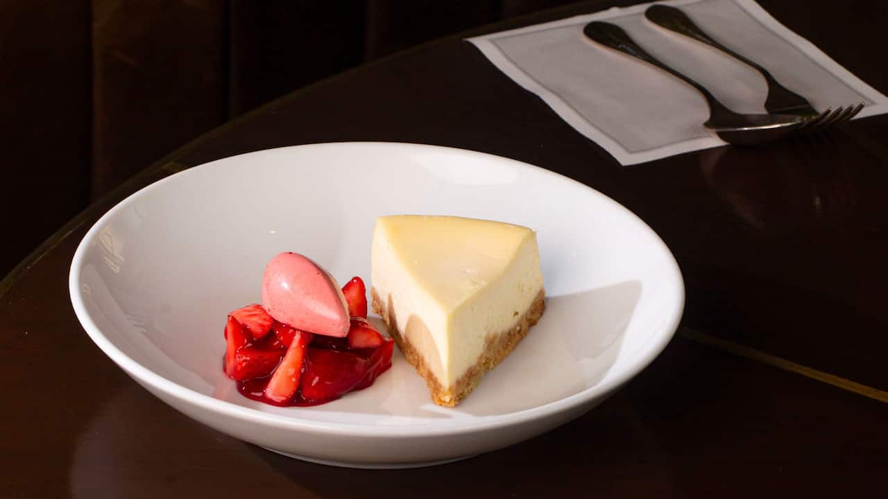 Classic New York Style Cheesecake
