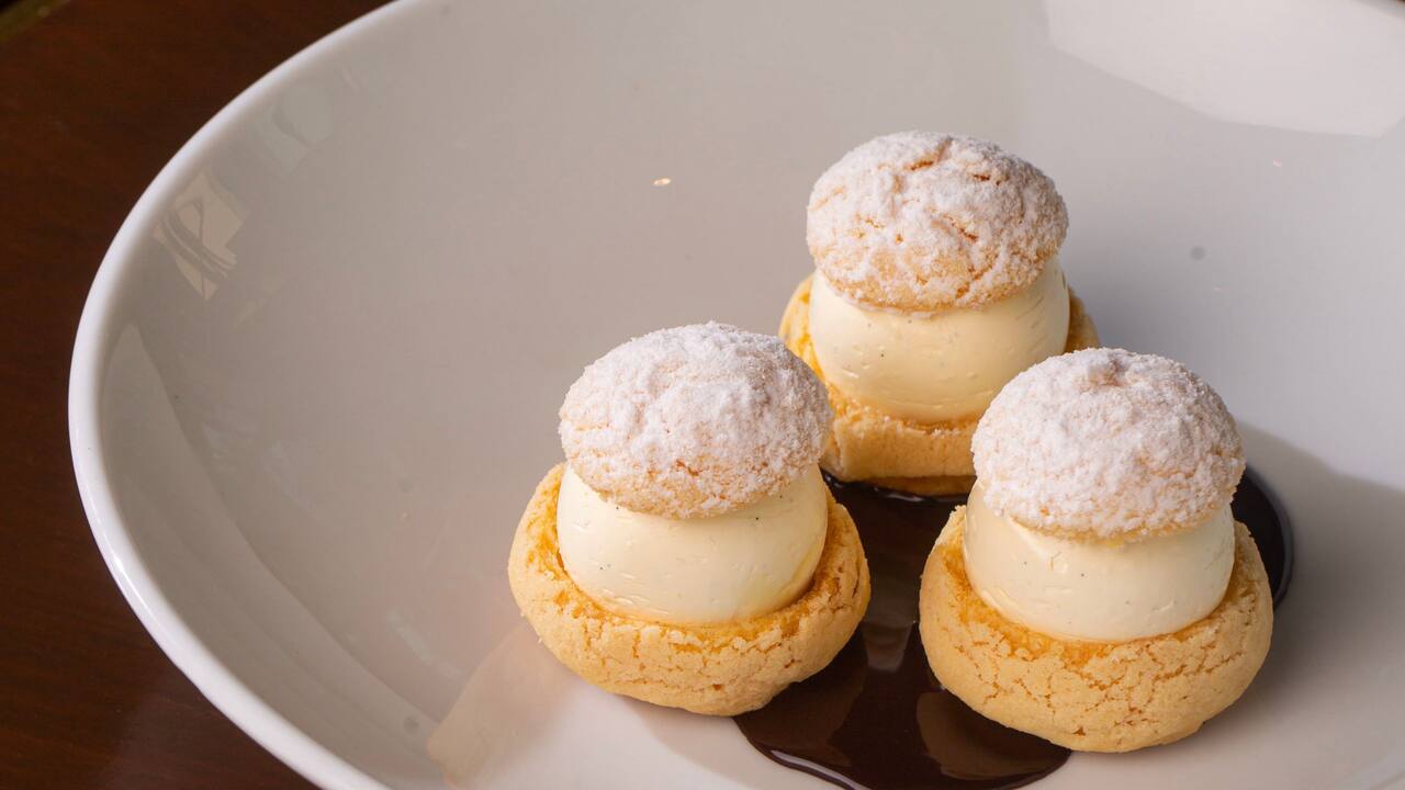 Warm Profiteroles