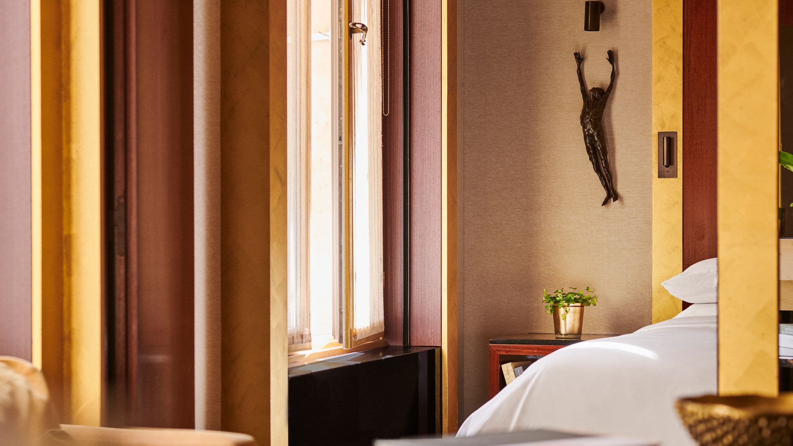 Park Hyatt Paris-Vendôme Executive Park View Suite Bedroom Details