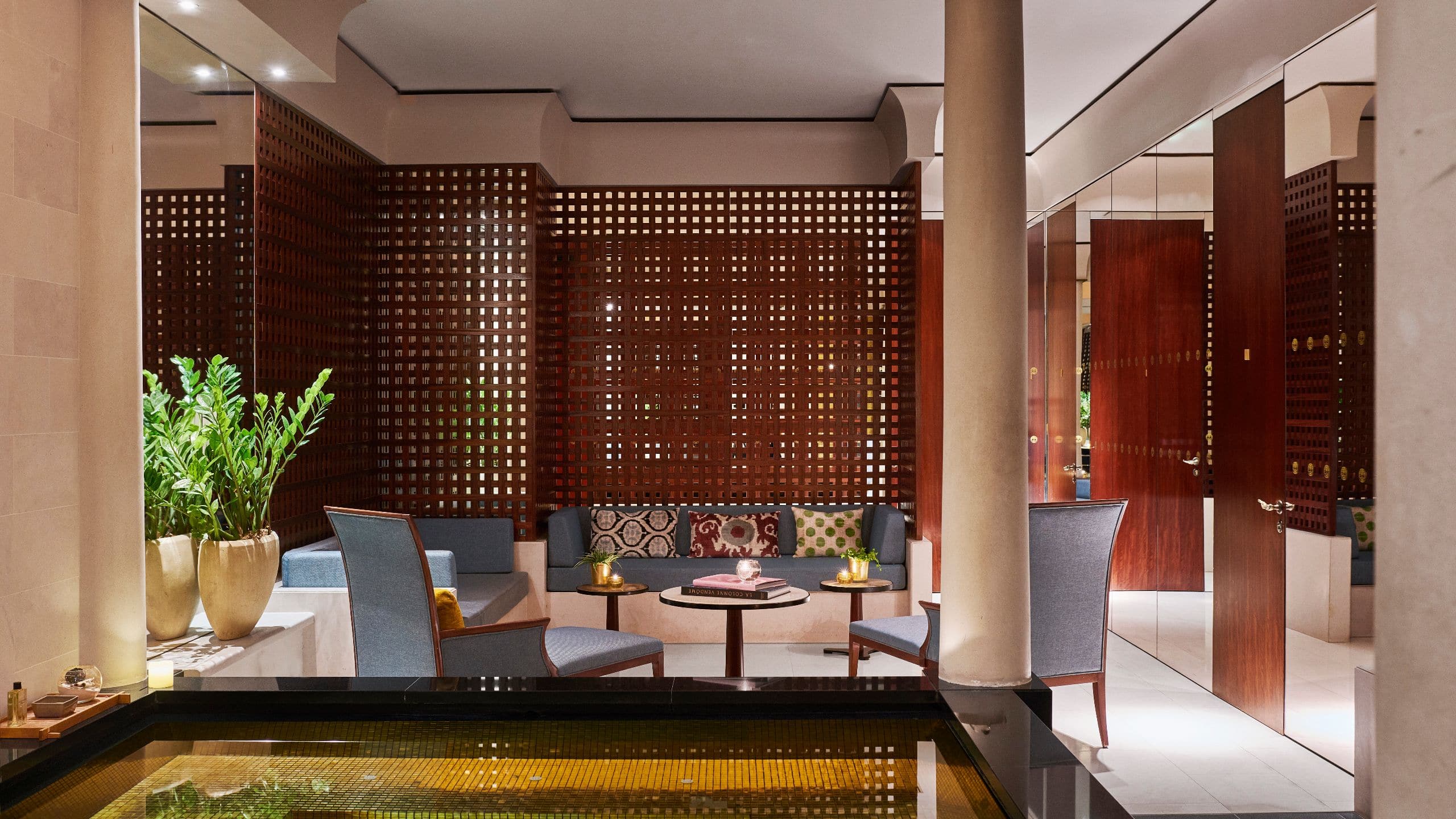 Park Hyatt Paris-Vendôme Spa Heated Tub