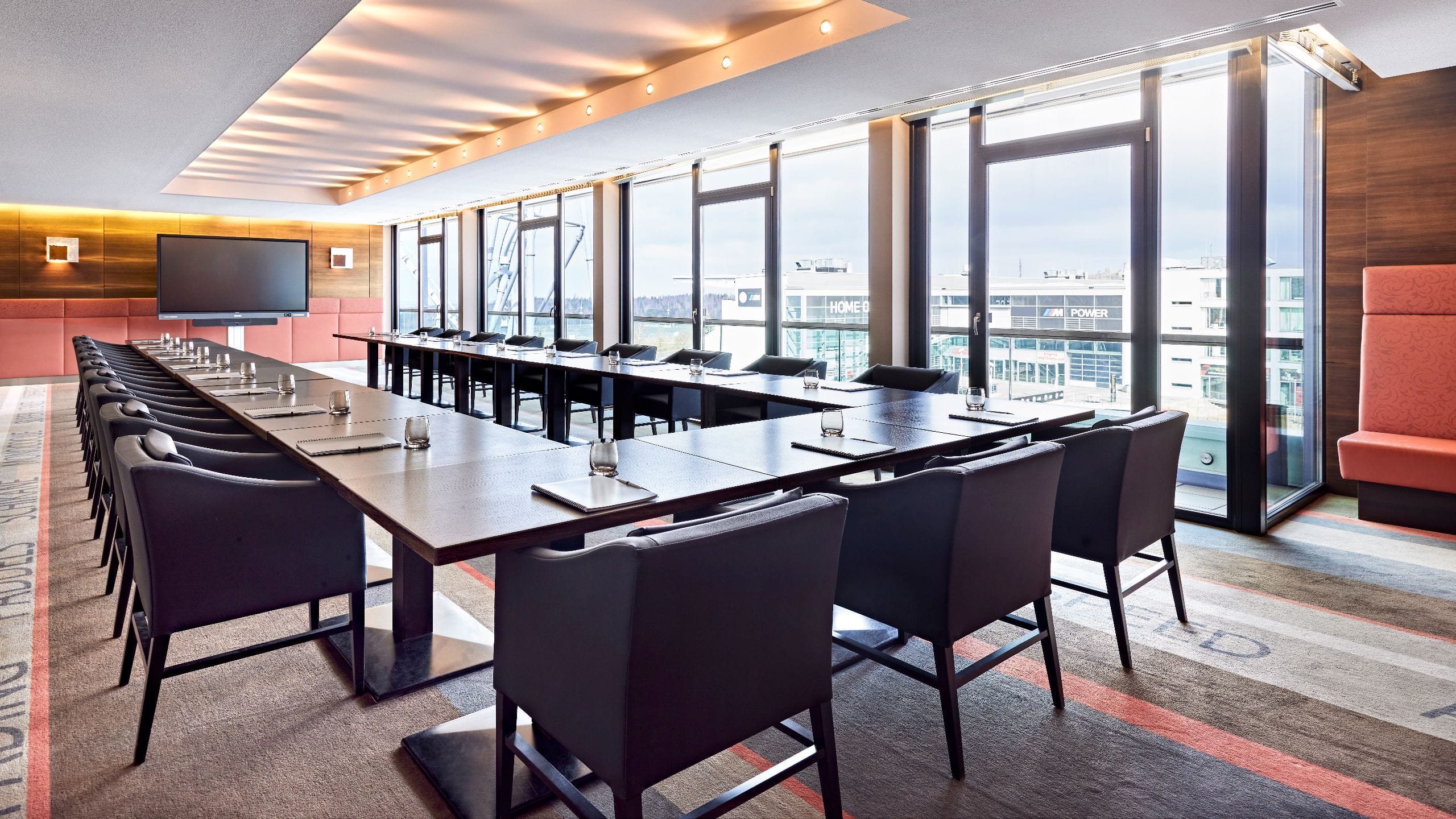 Skylounge Overview