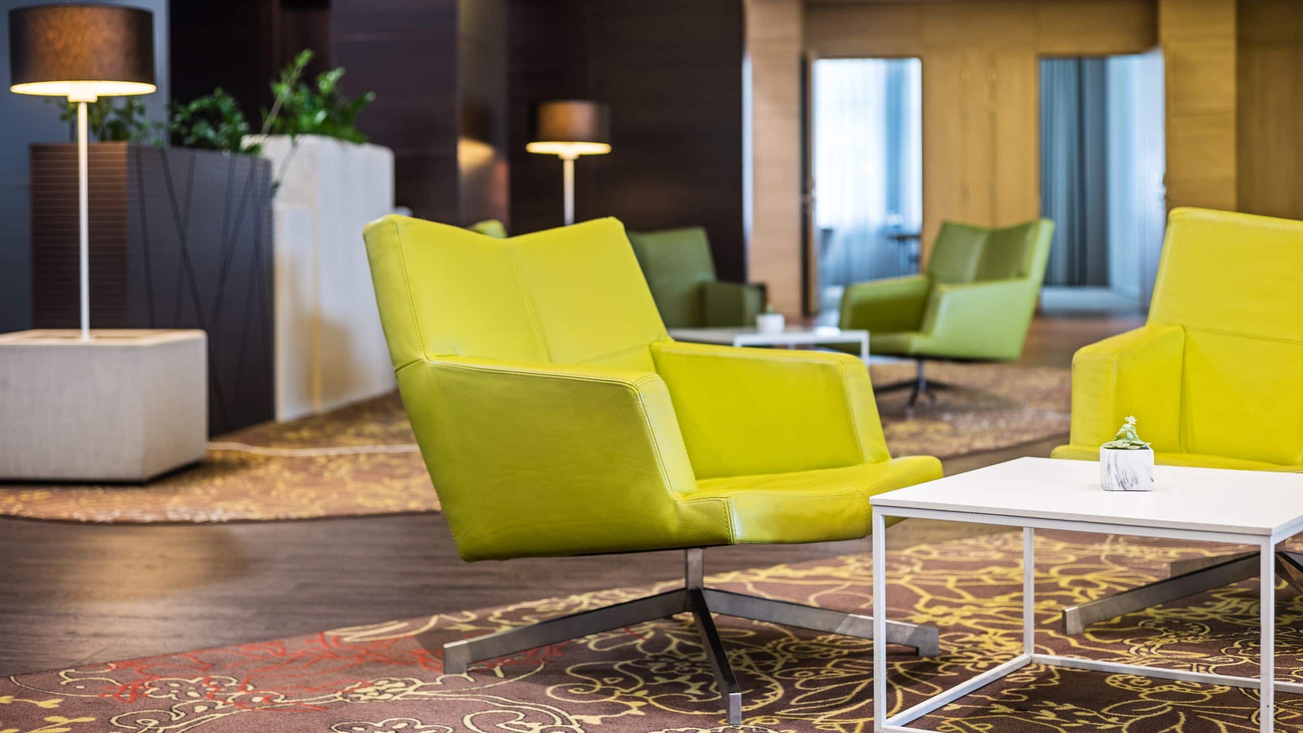 Lindner Hotel Gallery Central Restaurant Galleria Chair