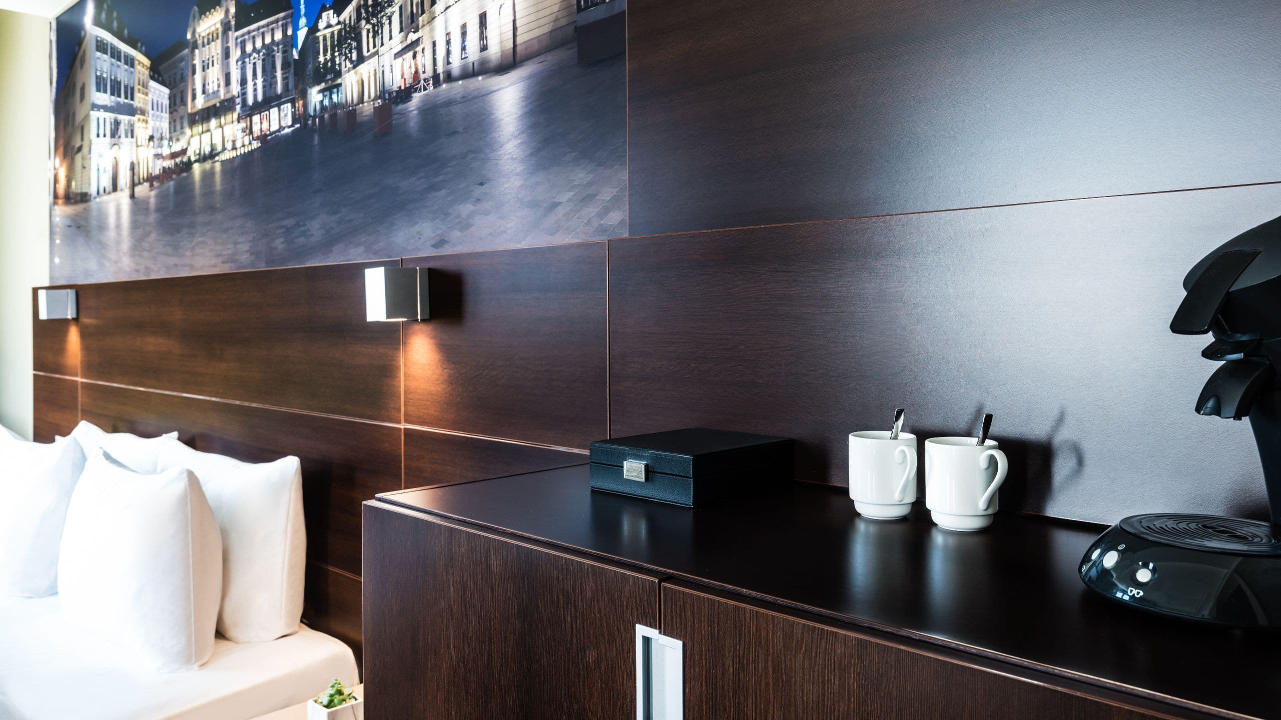 2 of 5 Lindner Hotel Gallery Central One King Bed City View Deluxe Coffee Station