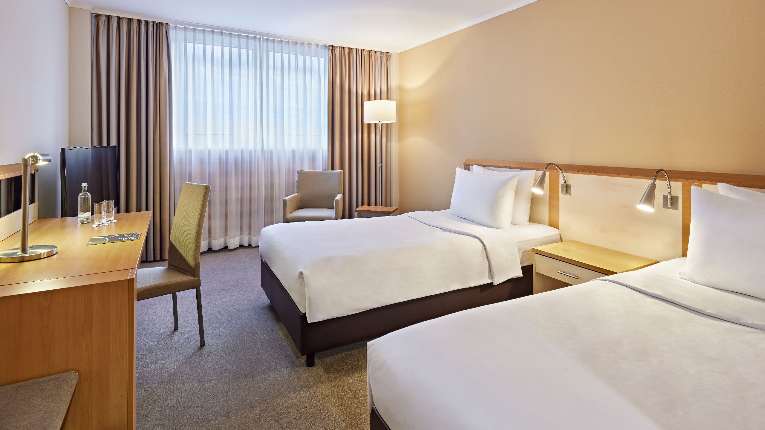 第 1，共 5 Lindner Hotel Dom Residence Two Twin Beds Overview