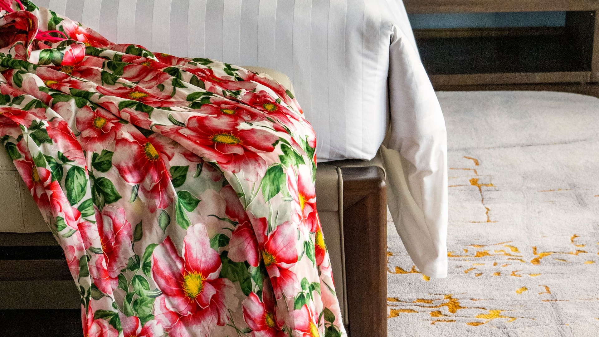 Grand Hyatt Beijing Guestroom Bed Dress Detail