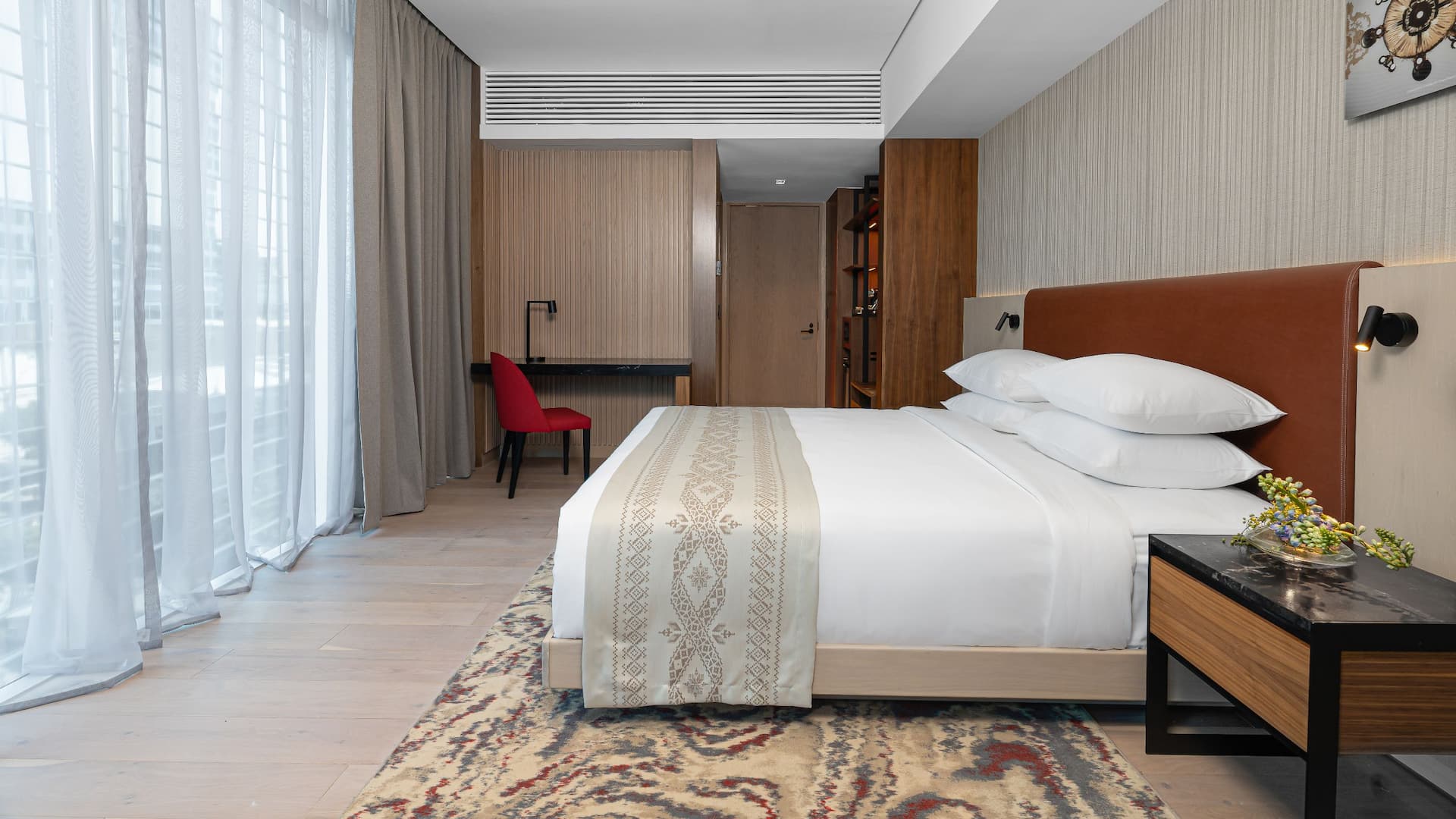 Hyatt Regency Mexico City Insurgentes Suite Bedroom