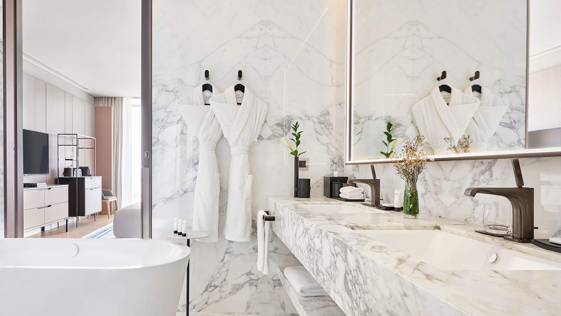 6 of 6 Grand Hyatt Kuwait Grand Twin Bathroom