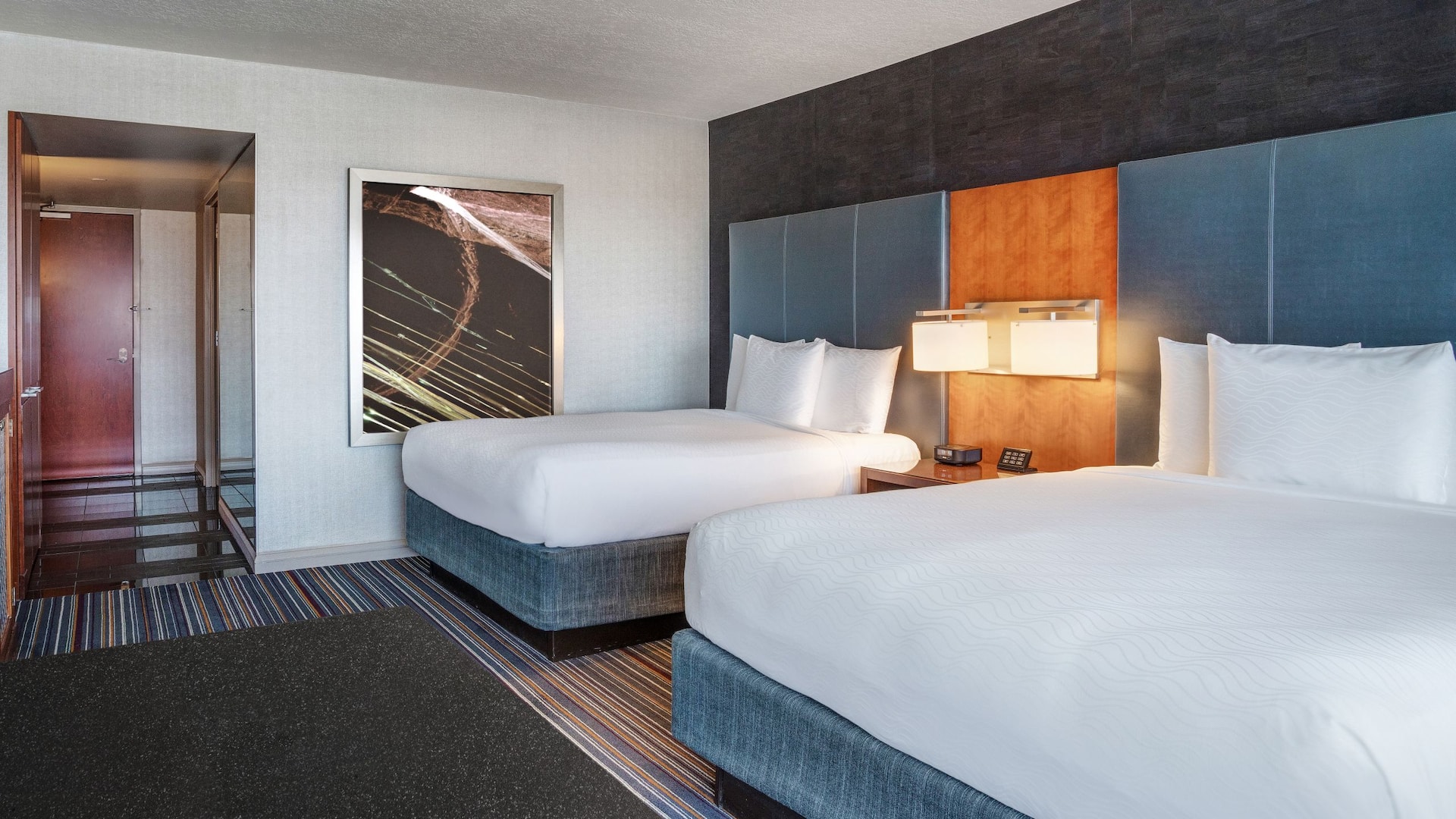 Grand Hyatt DFW Two Queen Beds Guestroom