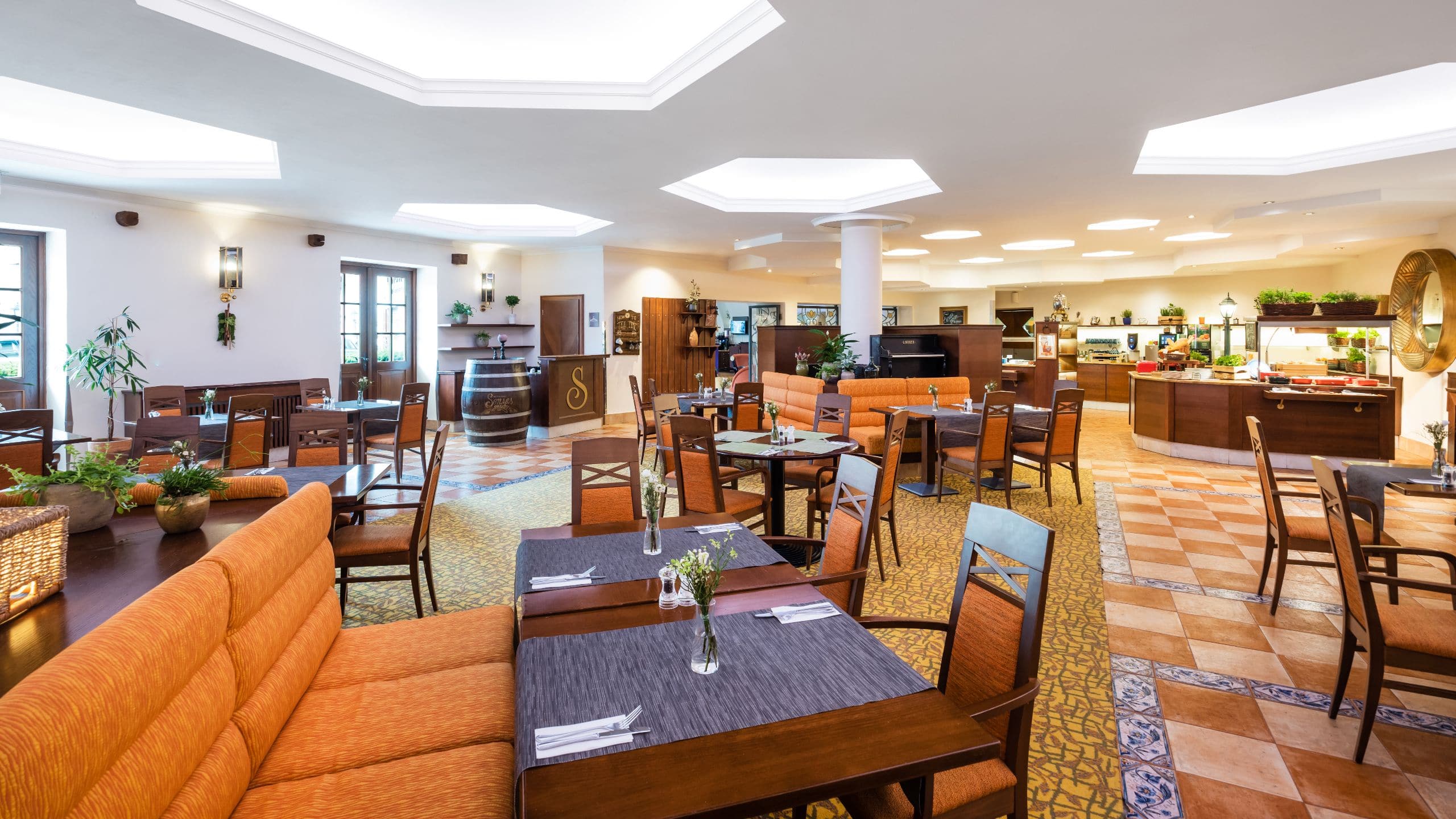 Lindner Hotel Prague Castle Restaurant Overview