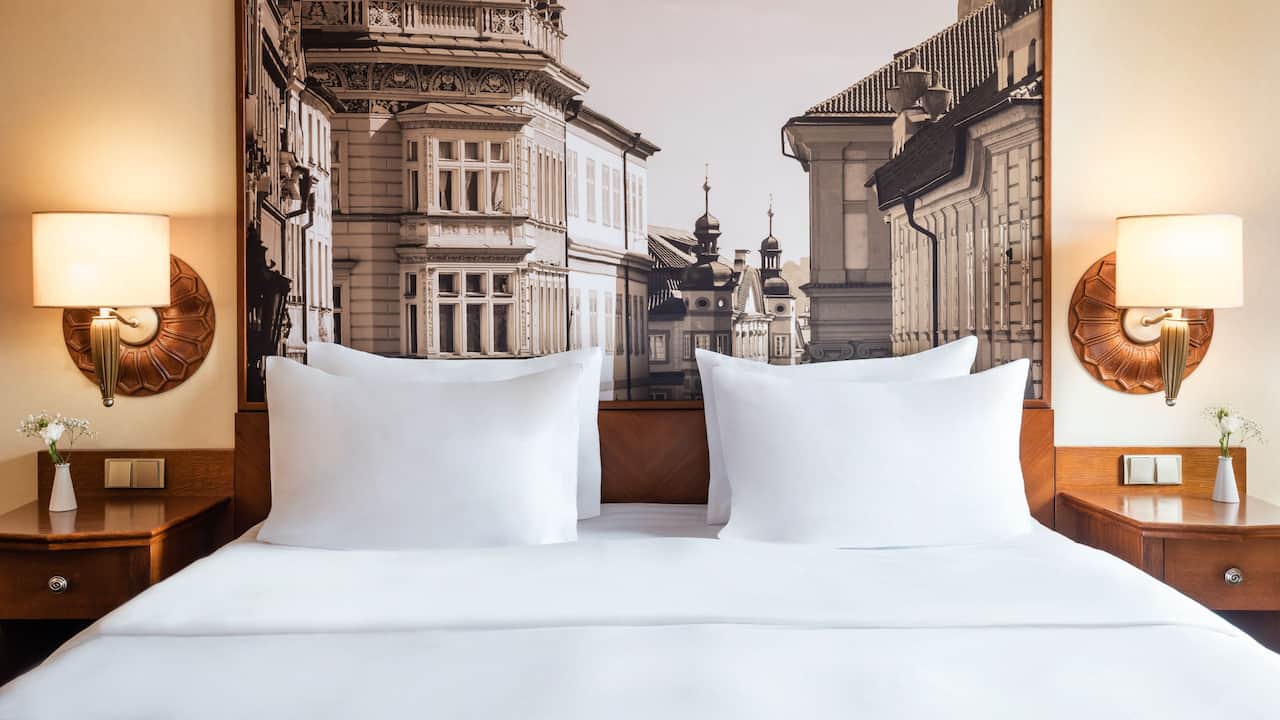 One King Bed Deluxe
