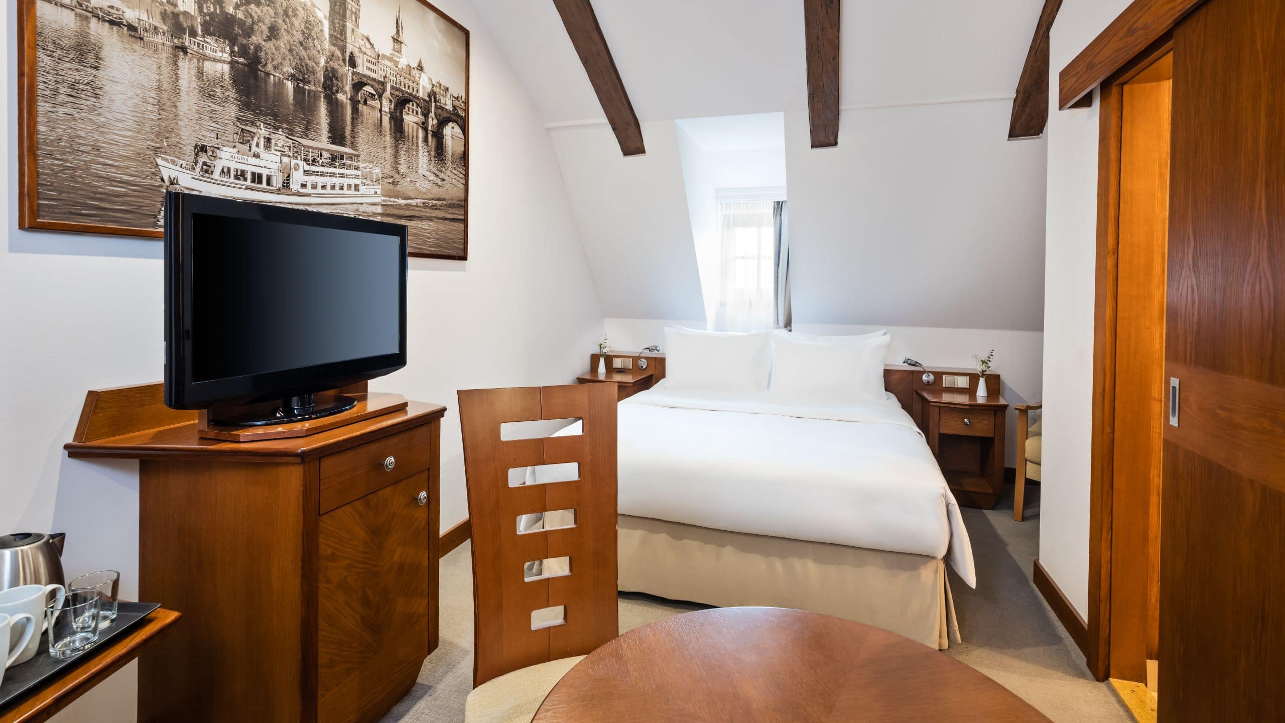 Lindner Hotel Prague Castle One Queen Bed Overview