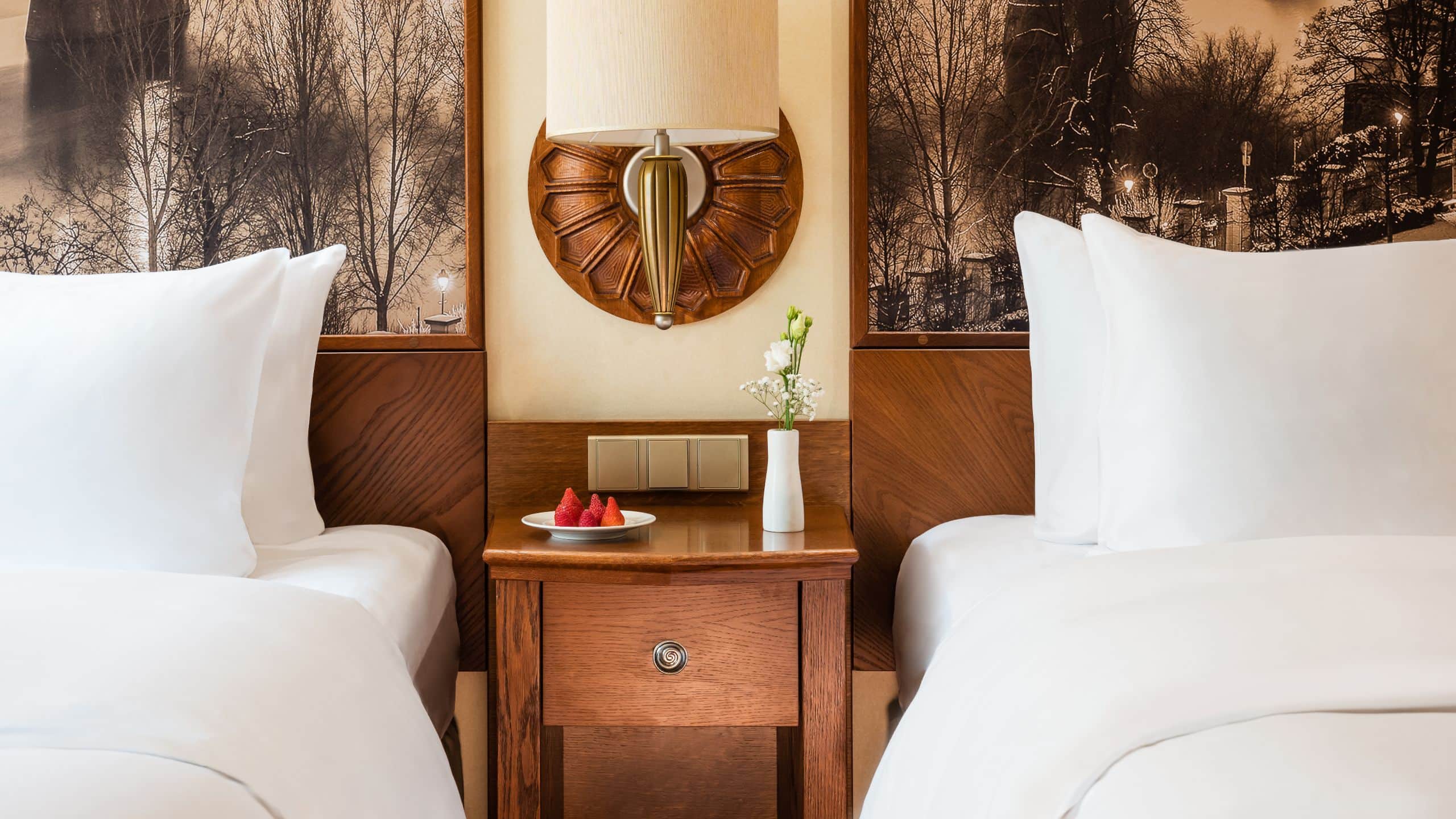 3/5 Lindner Hotel Prague Castle Two Twin Beds Deluxe Bedside Table