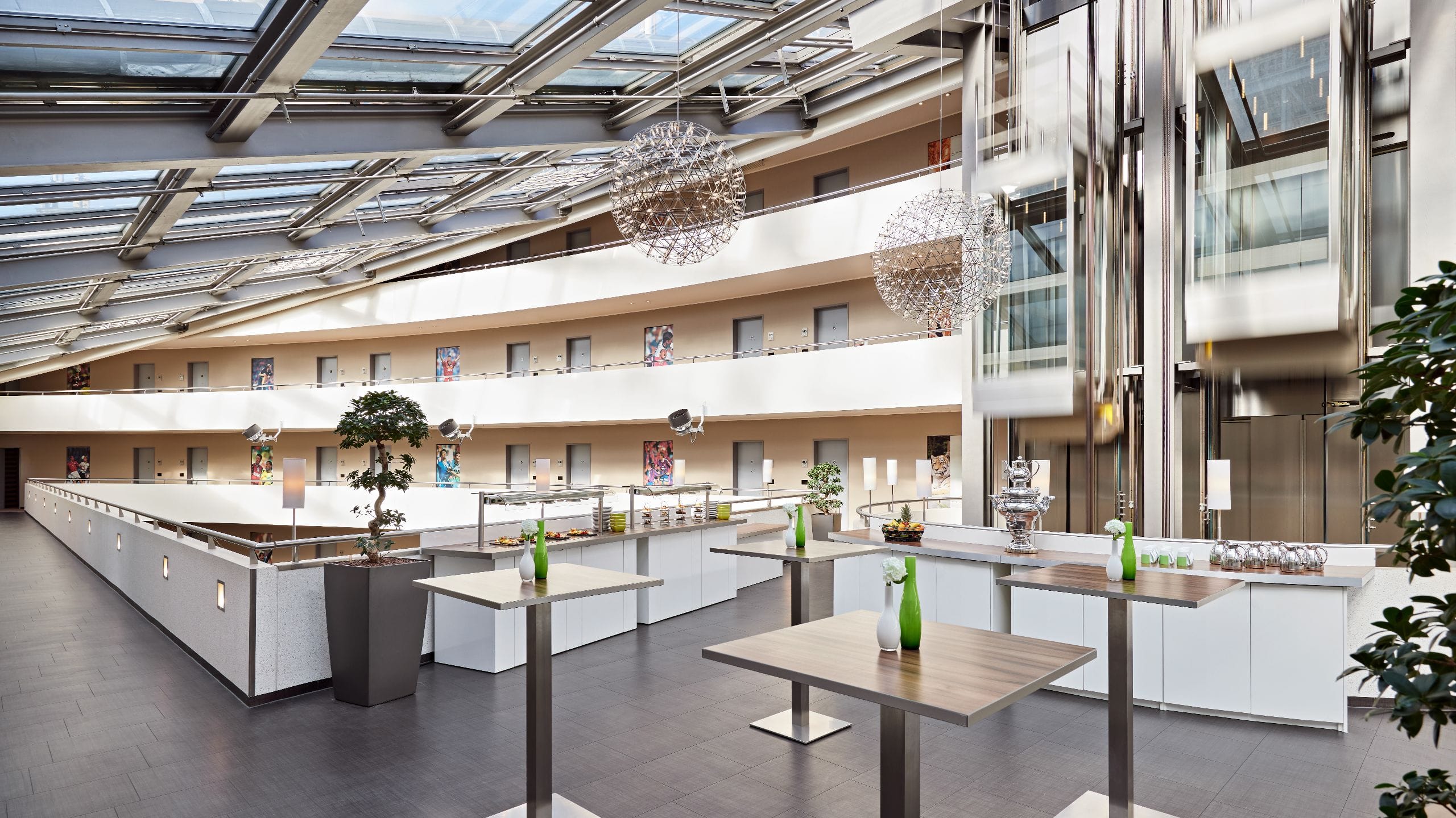 Lindner Hotel BayArena Meeting Foyer Overview