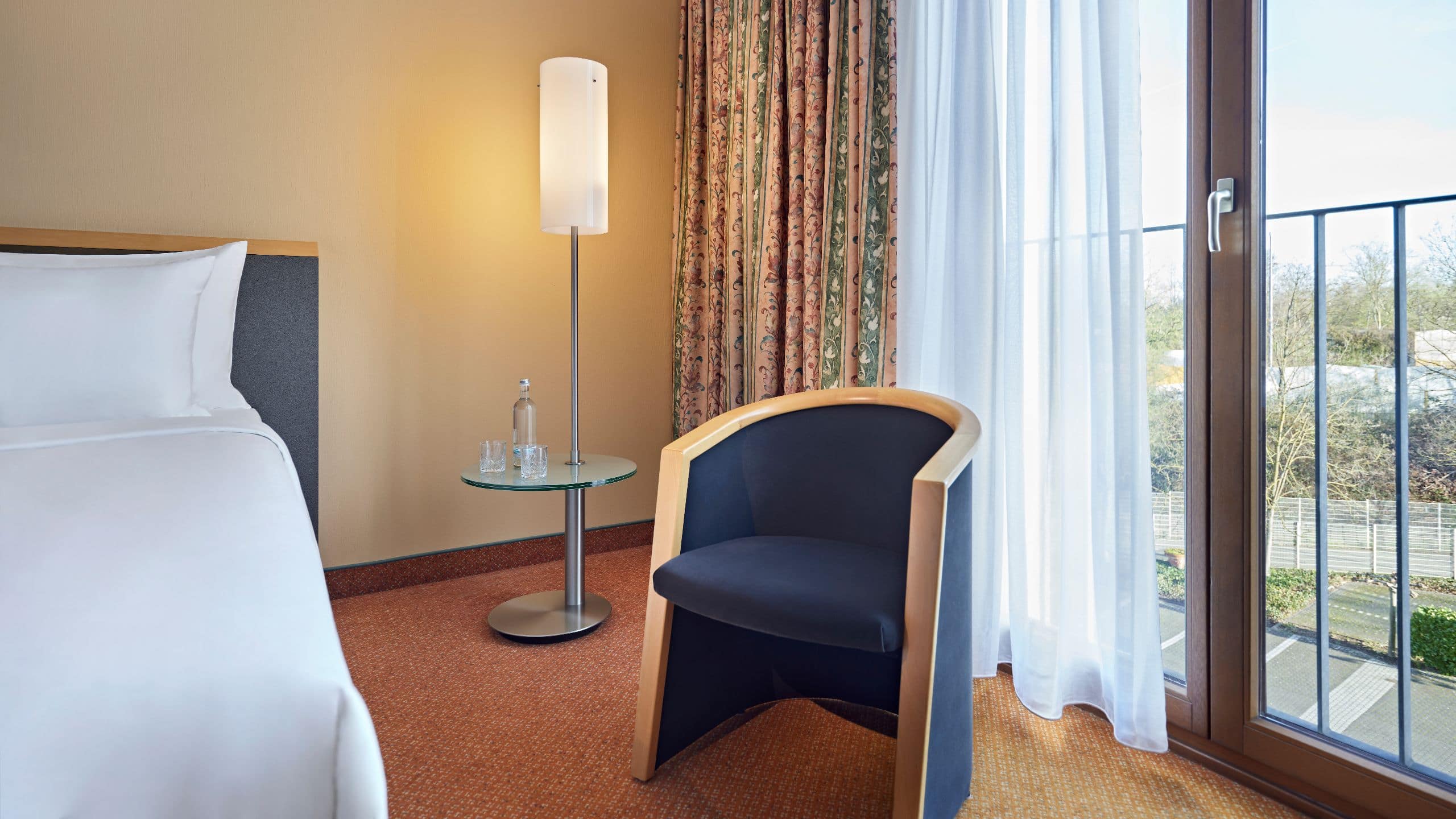 3 of 5 Lindner Hotel BayArena Two Twin Beds Chair