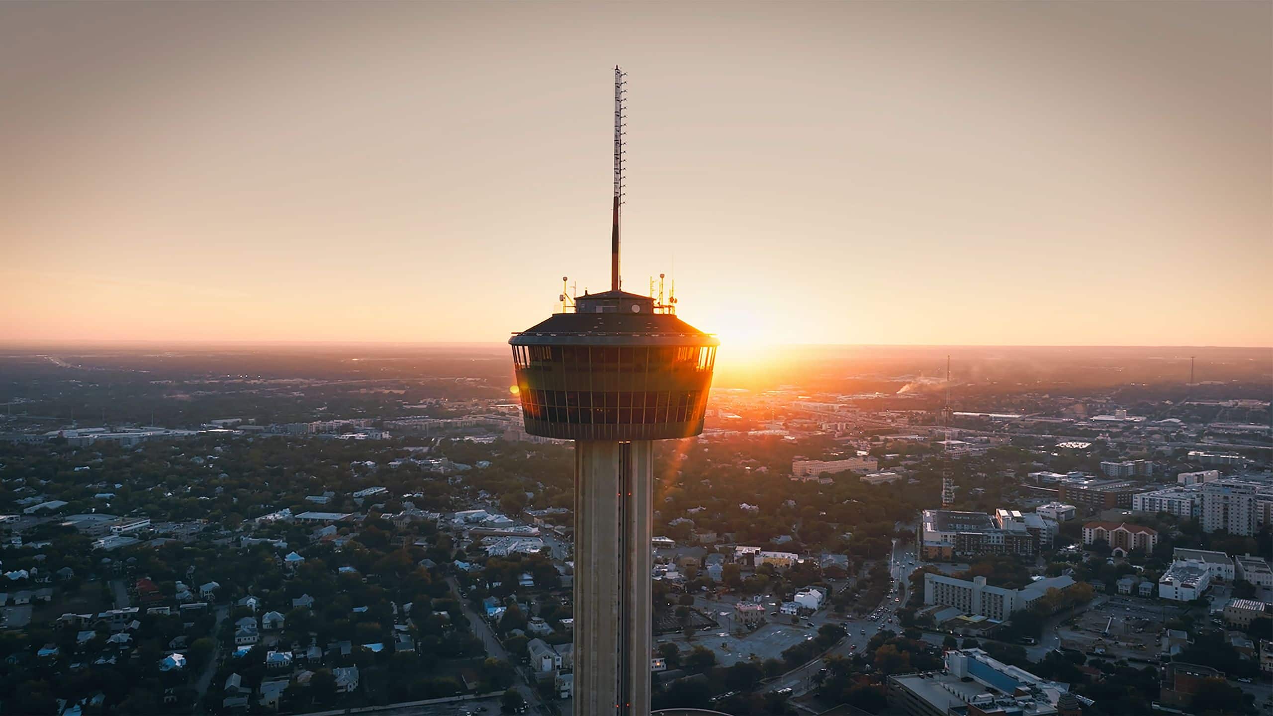 Hyatt Regency San Antonio Riverwalk City Sunset View
