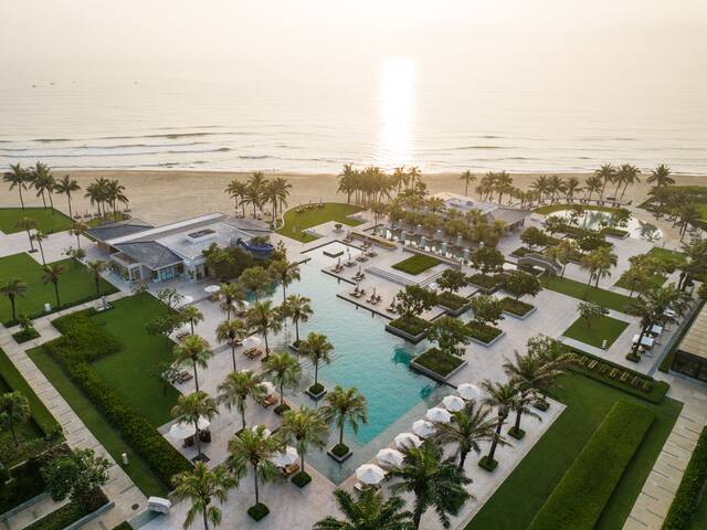 hyatt resorts, luxury beach resorts Hyatt Regency Danang