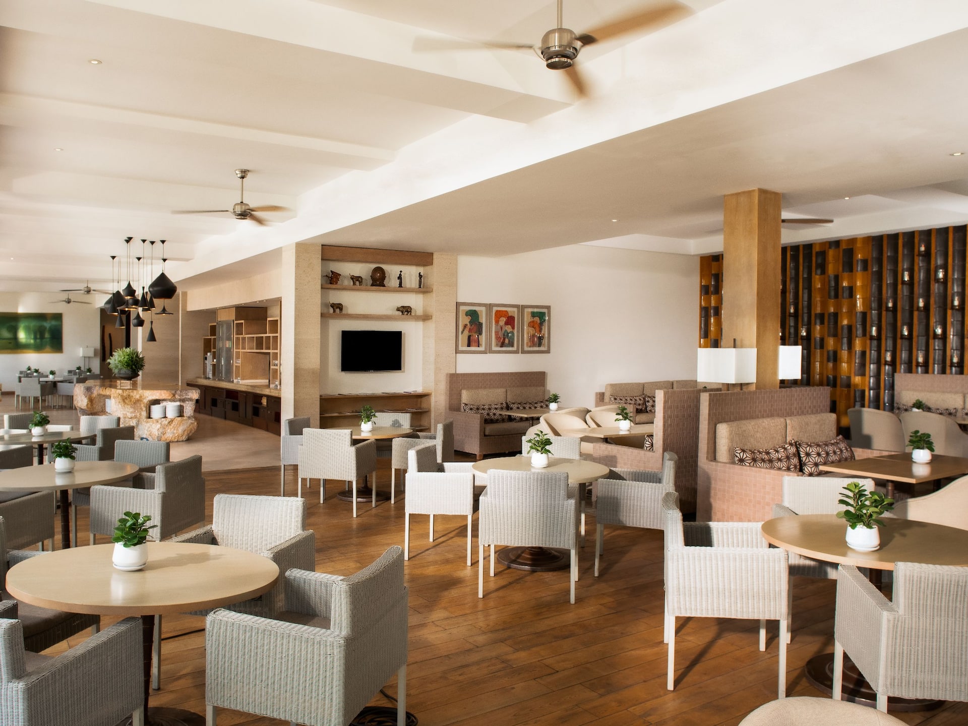 Hyatt Regency Danang Resort and Spa Regency Club Lounge Seating