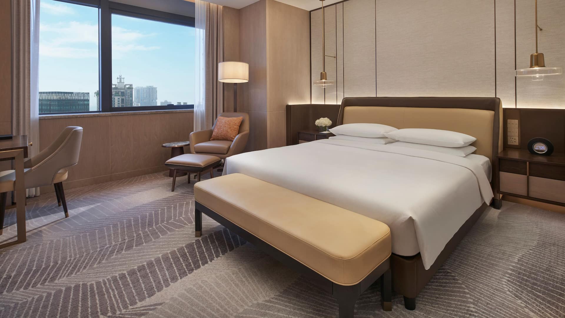 Hyatt Regency Metropolitan Chongqing Signature Suite Bedroom