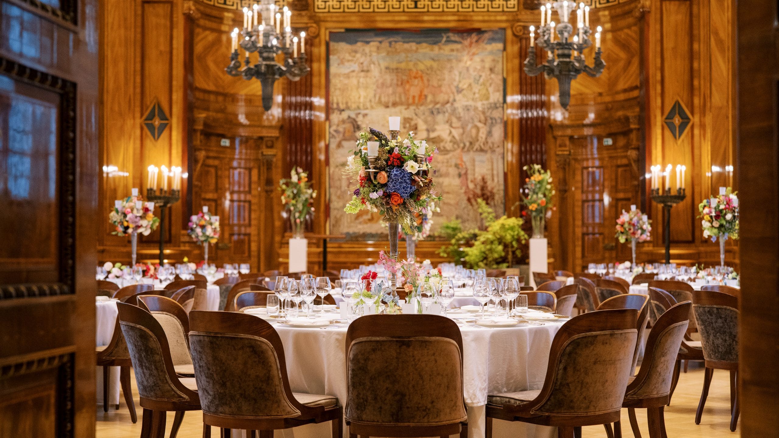 6 von 6 Park Hyatt Vienna Wedding Setup Grand Salon