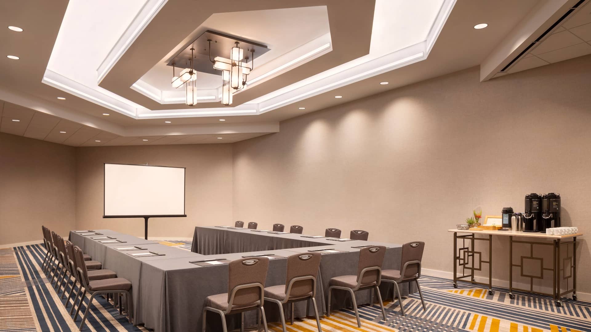 Hyatt Regency Phoenix Sundance Meeting Room