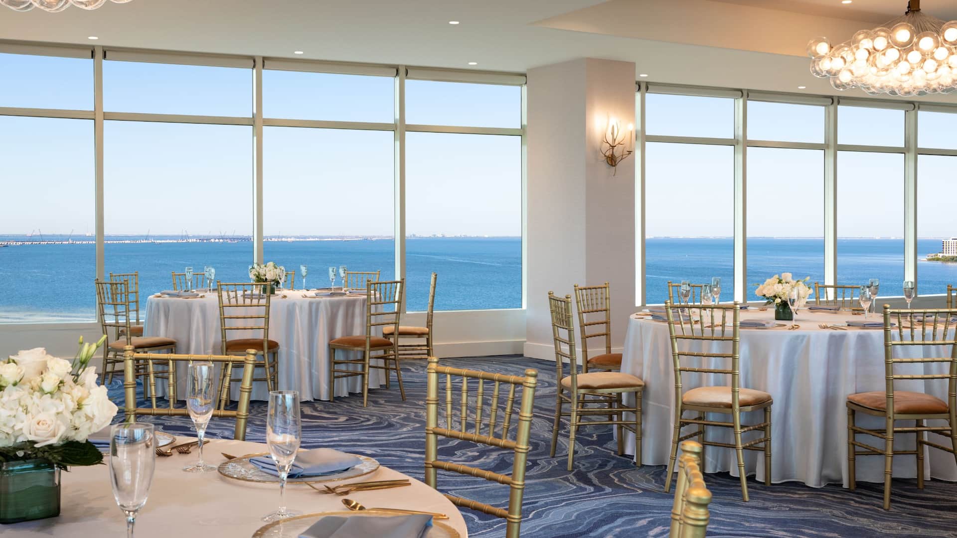 Grand Hyatt Tampa Bay Skylark Social Tight