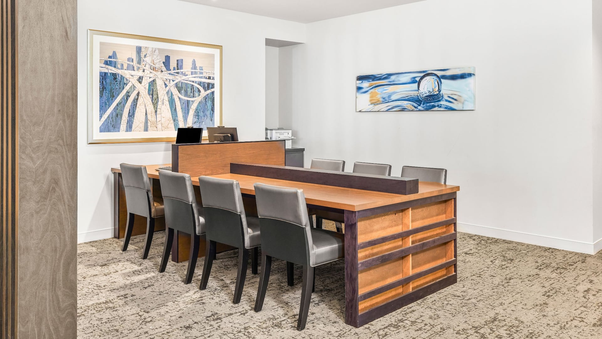Hyatt House Houston Medical Center Business Center