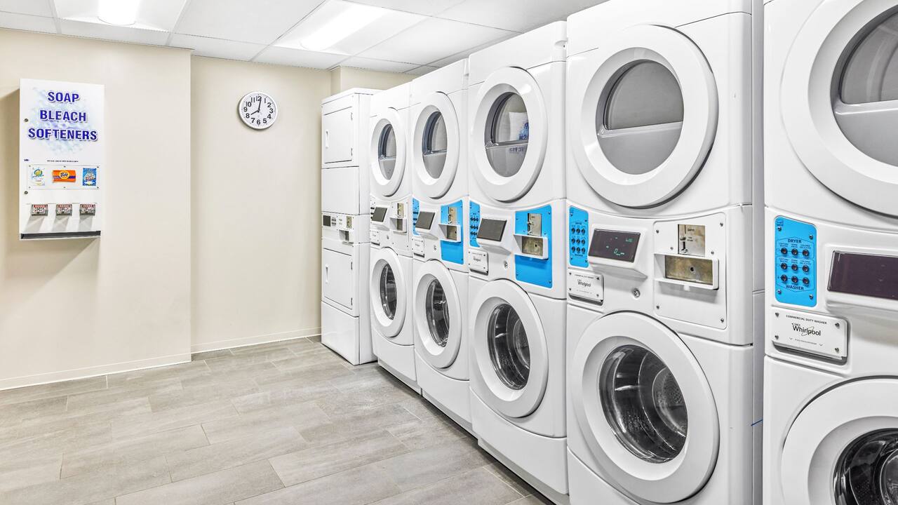 Guest laundry | Hyatt Place Hyatt House Houston Medical Center