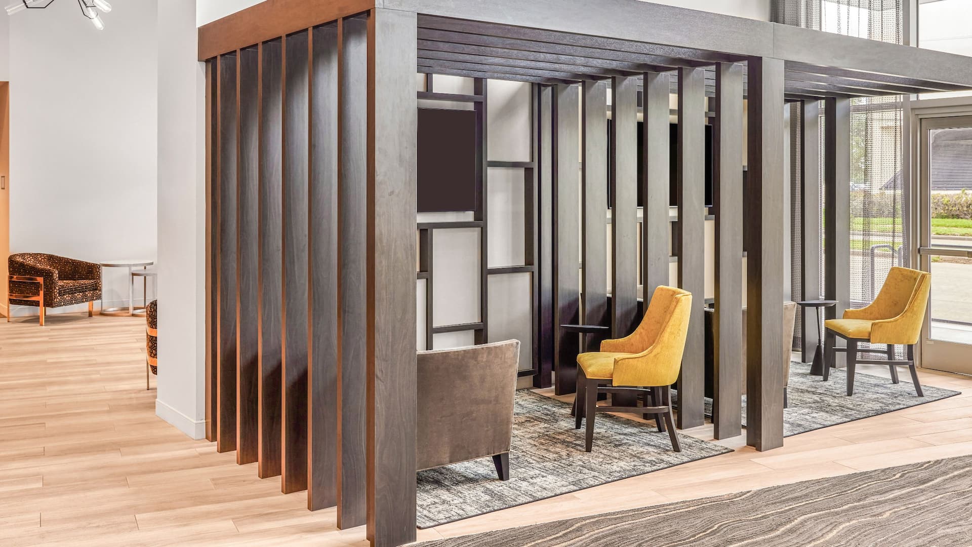 Hyatt Place Houston Medical Center Public Space Seating