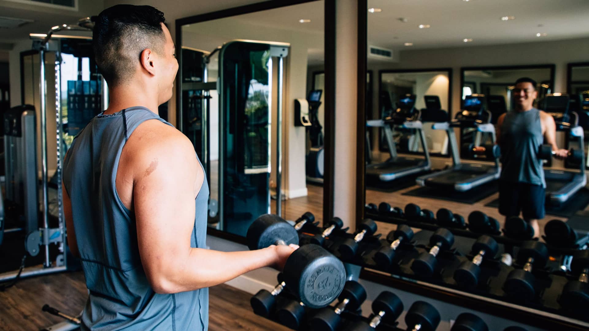 Hyatt Regency John Wayne Airport, Newport Beach Guest Lifting Weights