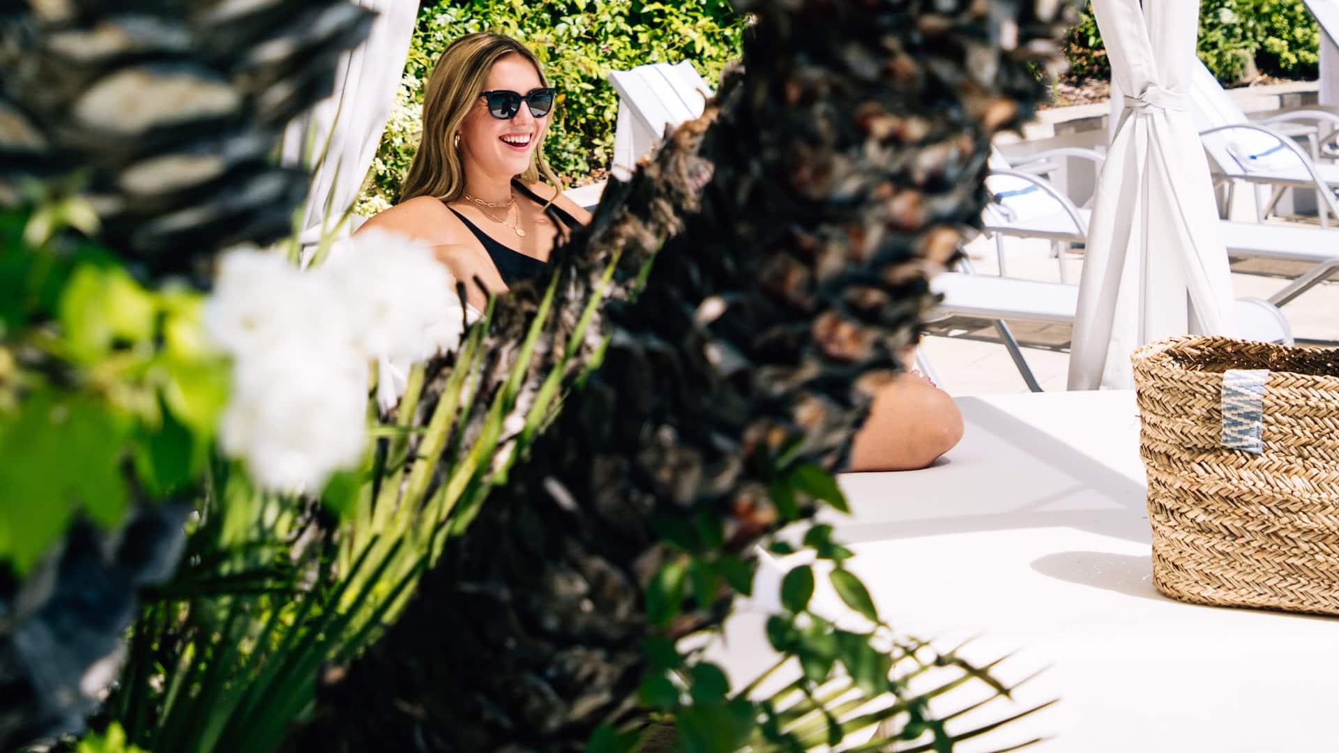 Hyatt Regency John Wayne Airport, Newport Beach Guest In Poolside Cabana
