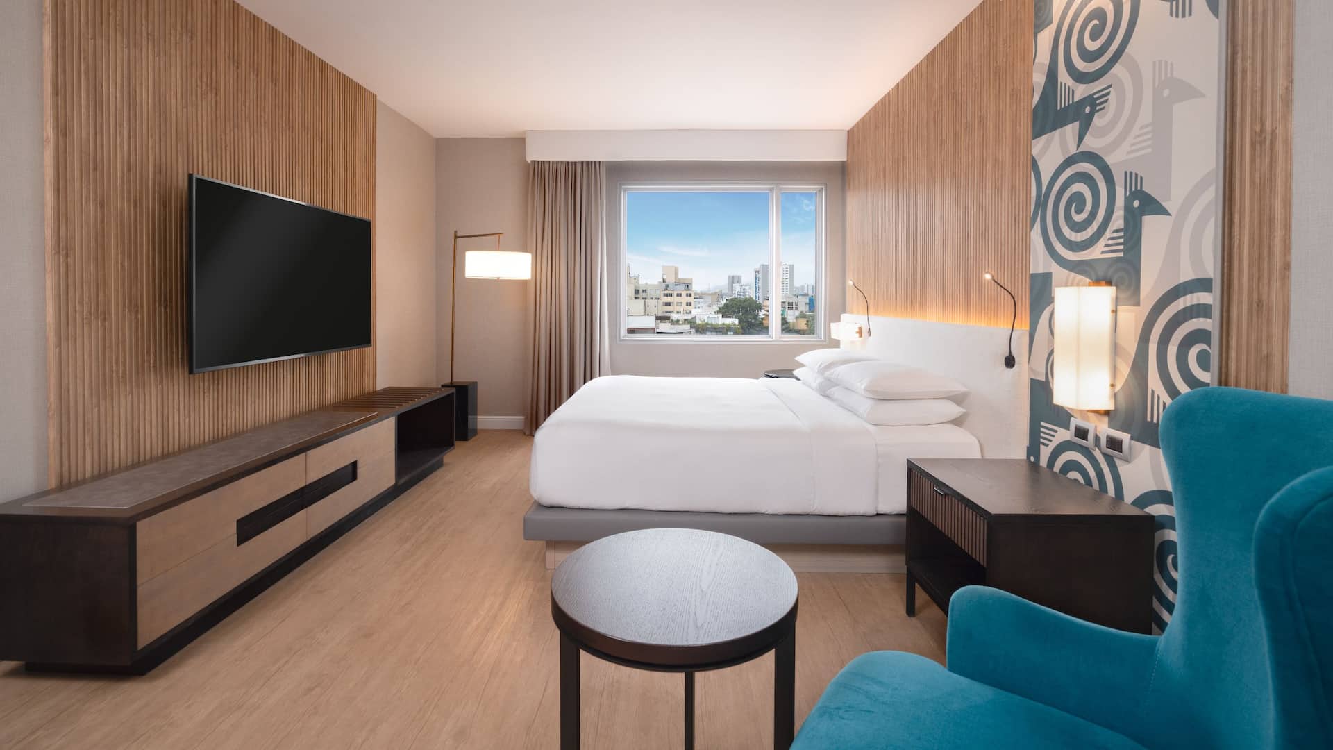 1 de 4 Hyatt Centric San Isidro Lima Master Suite