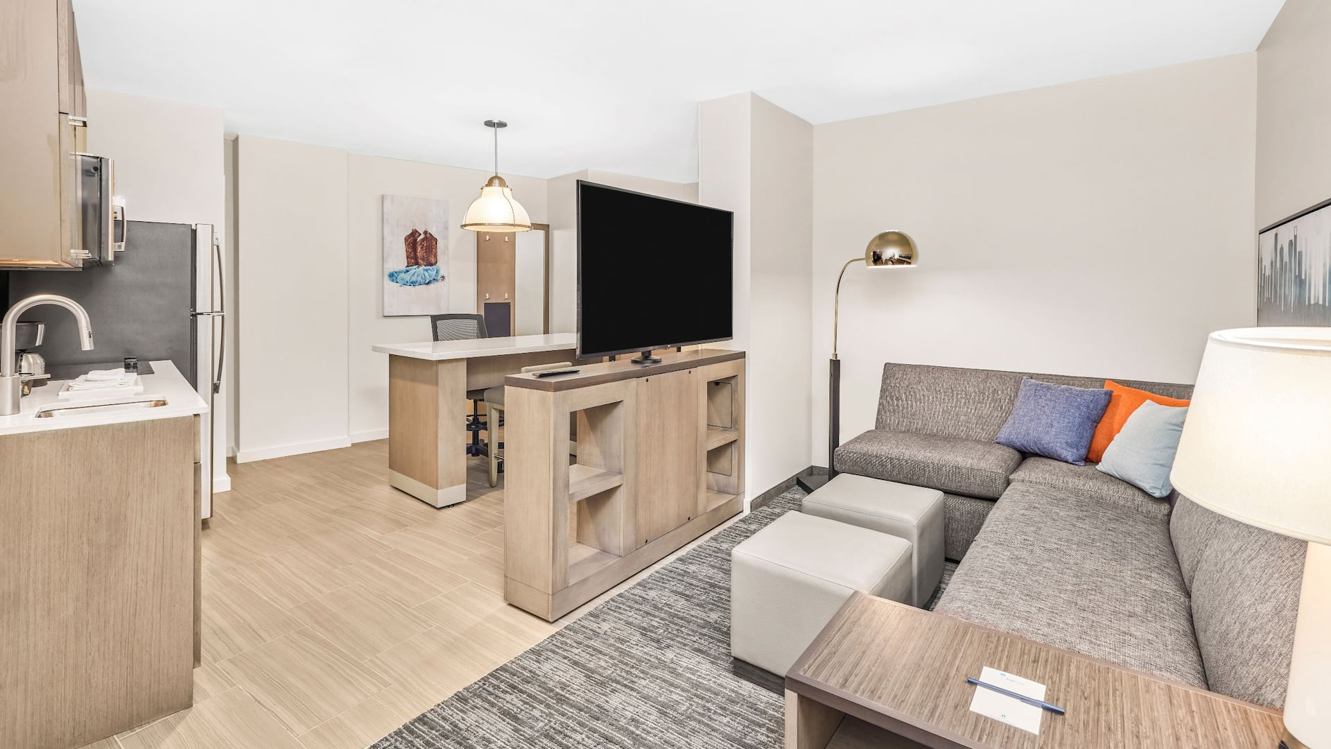 3 of 5 Hyatt House Houston Medical Center Specialty Living Space