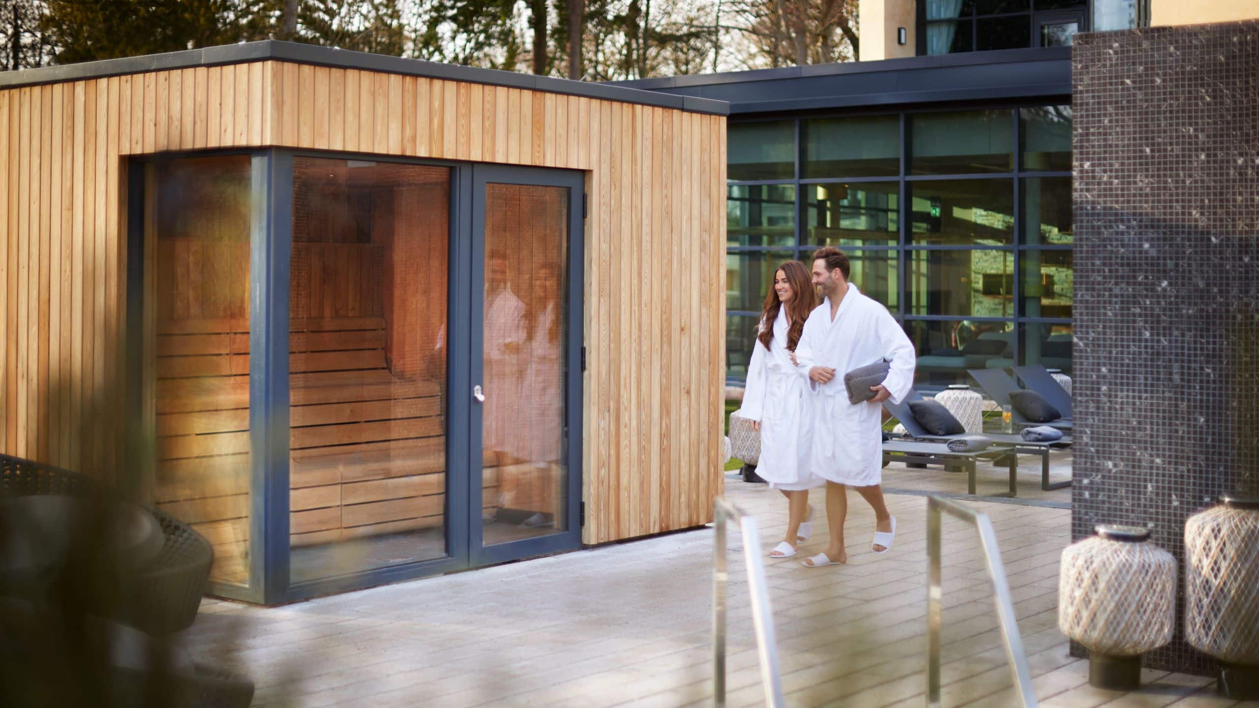 SCHLOSS Roxburghe Sauna Couple Walking