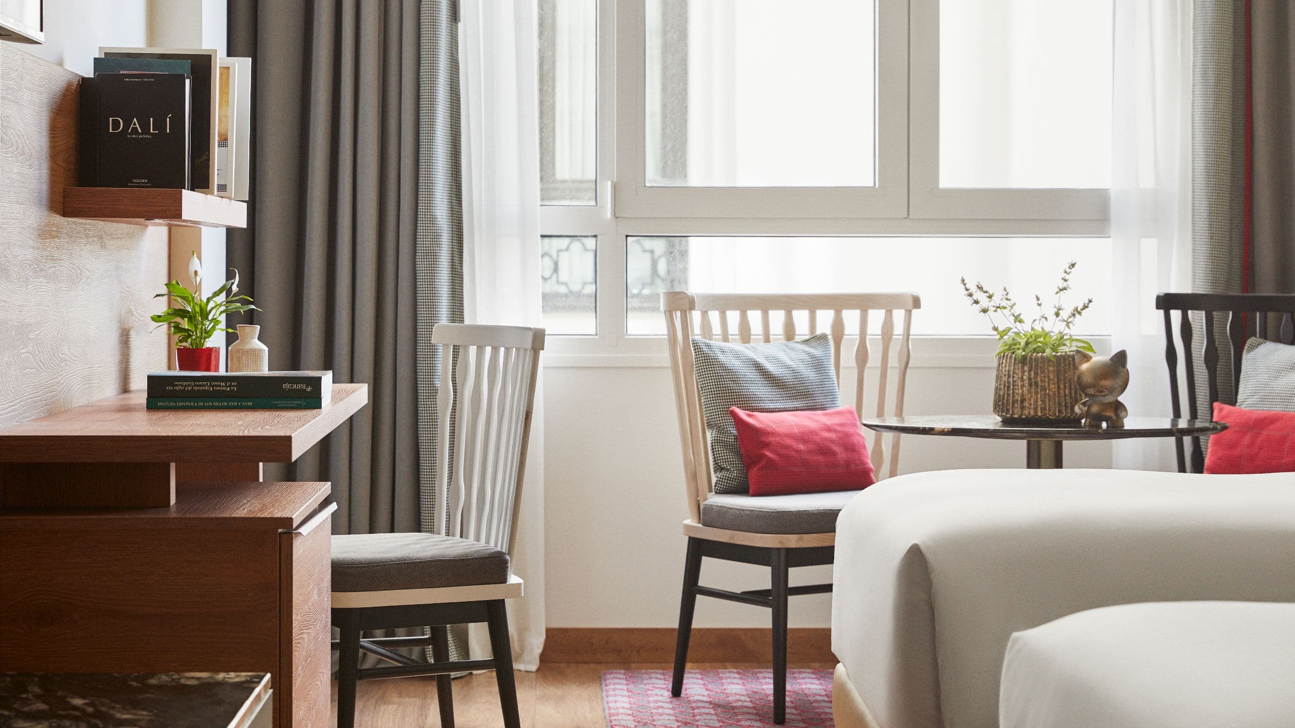 Hyatt Centric Gran Via Madrid Two Twin Beds Guestroom Seating Area