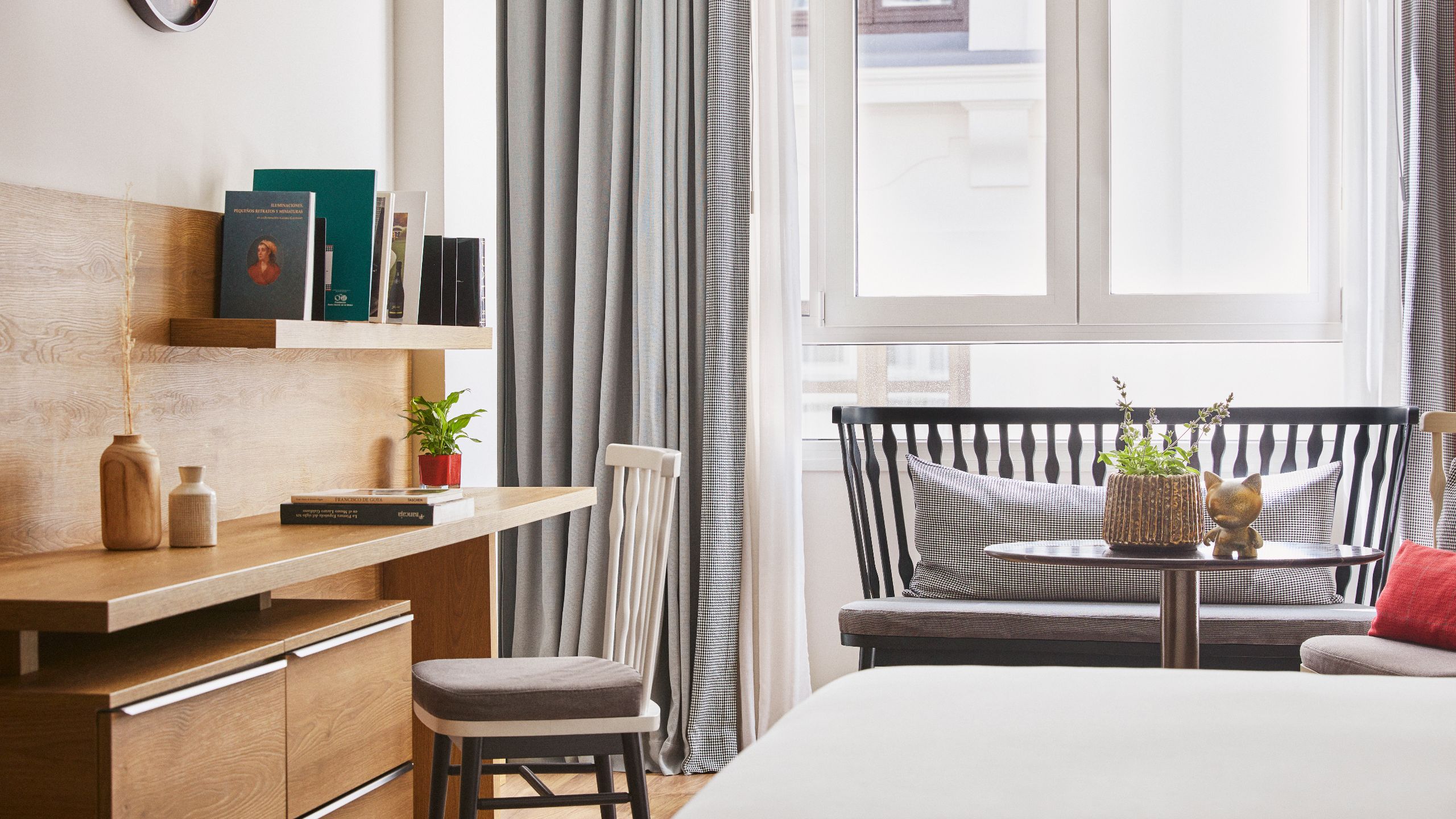 Hyatt Centric Gran Via Madrid Double Beds Guestroom Desk Detail