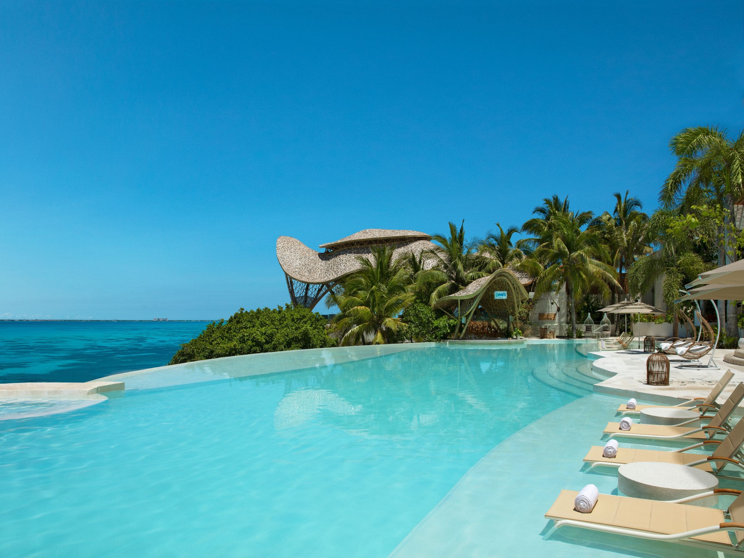 その他 FStm RESORT "SECRET " SEIIM-P0007-Main-Pool.4x3.jpg