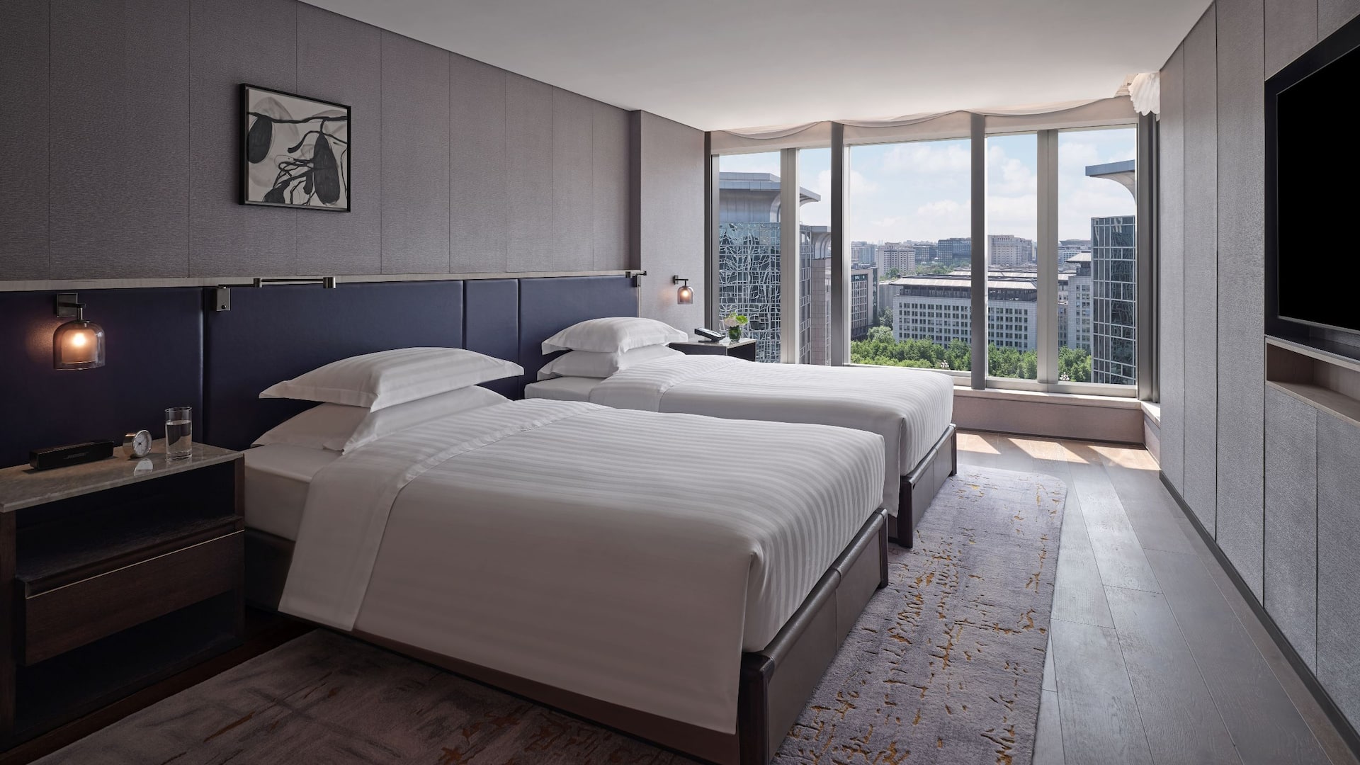 2 von 3 Grand Hyatt Beijing  Club Suite Twin Bedroom