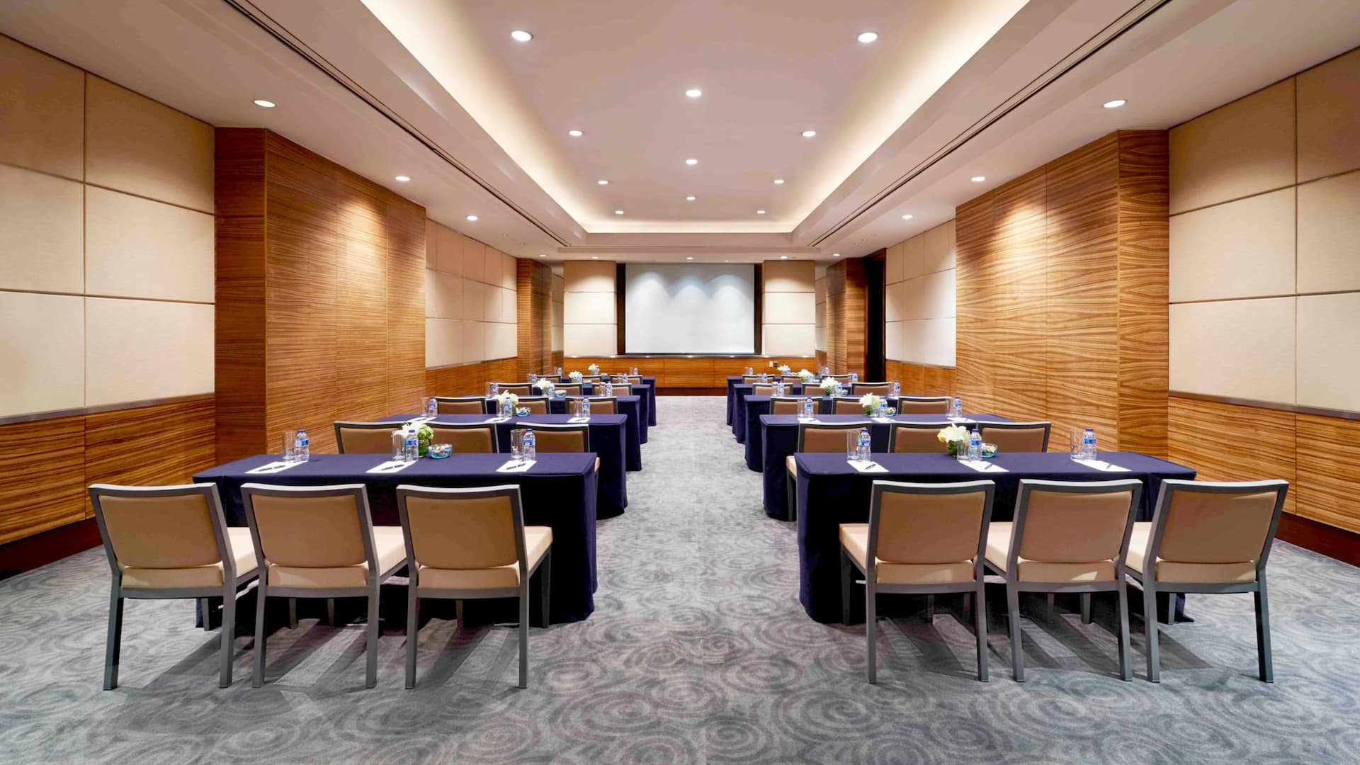 Grand Hyatt Jakarta Bromo Meeting Room Classroom Setup