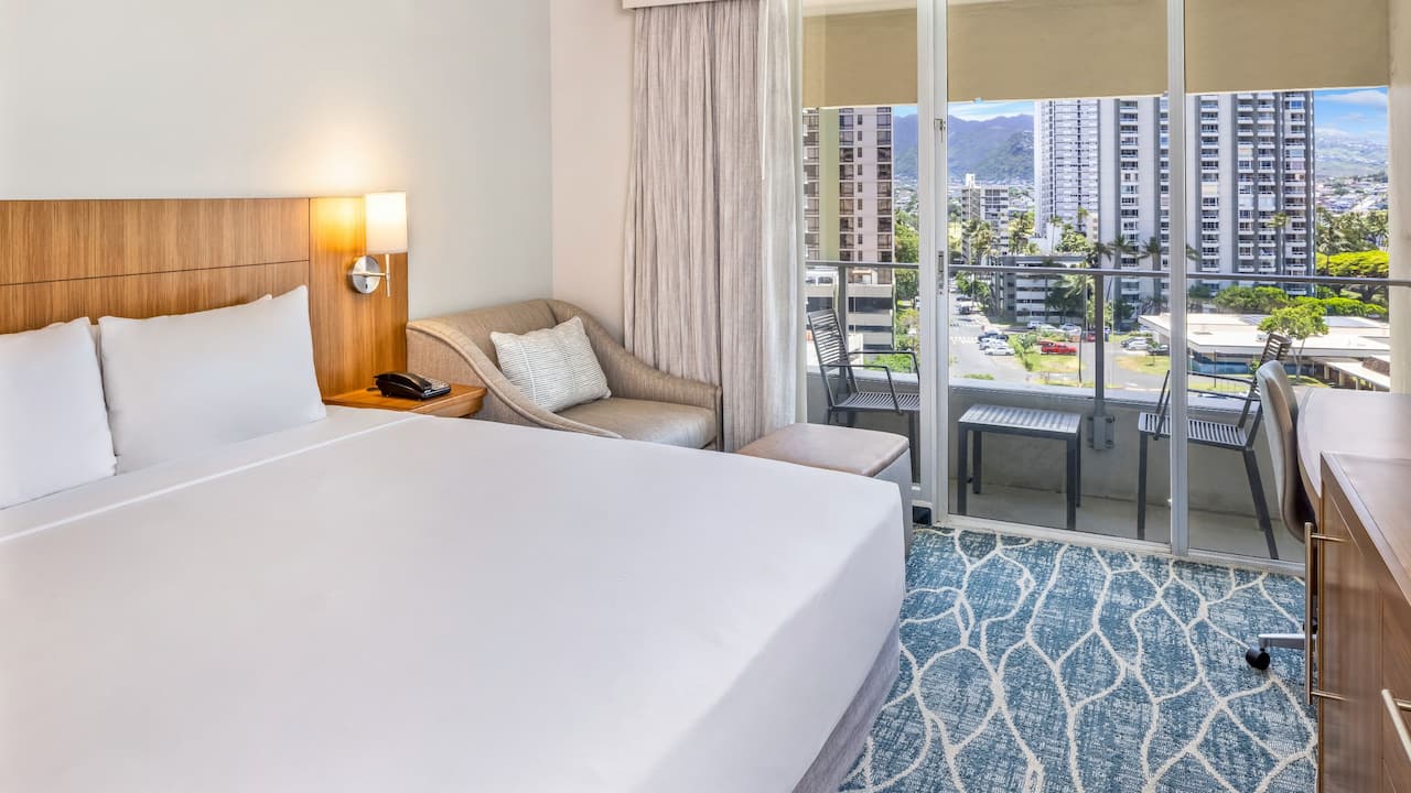 Standard Mountain View | One King Bed w/ Sofa Bed