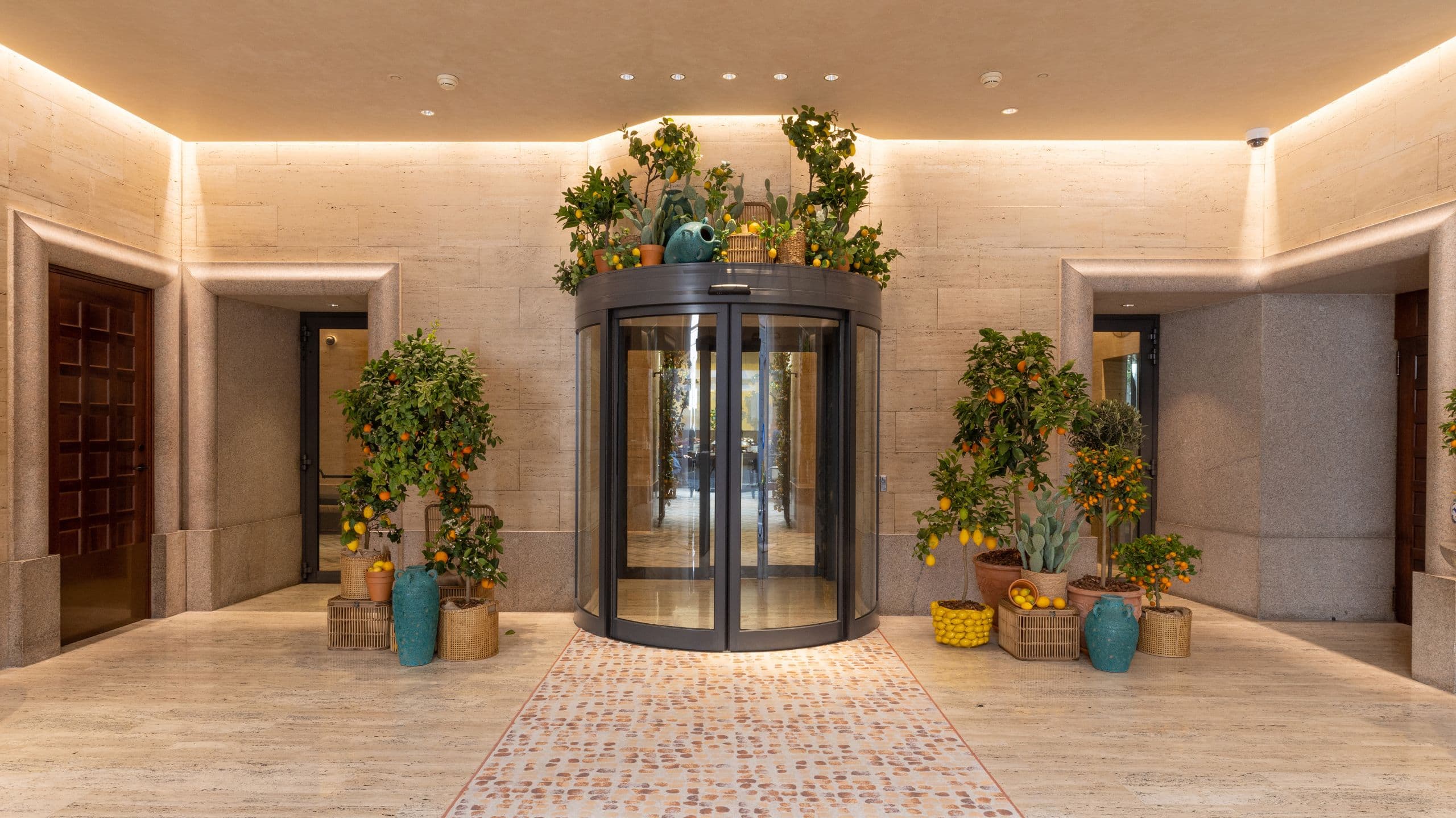 Park Hyatt Milan Entrance Set Up Capri