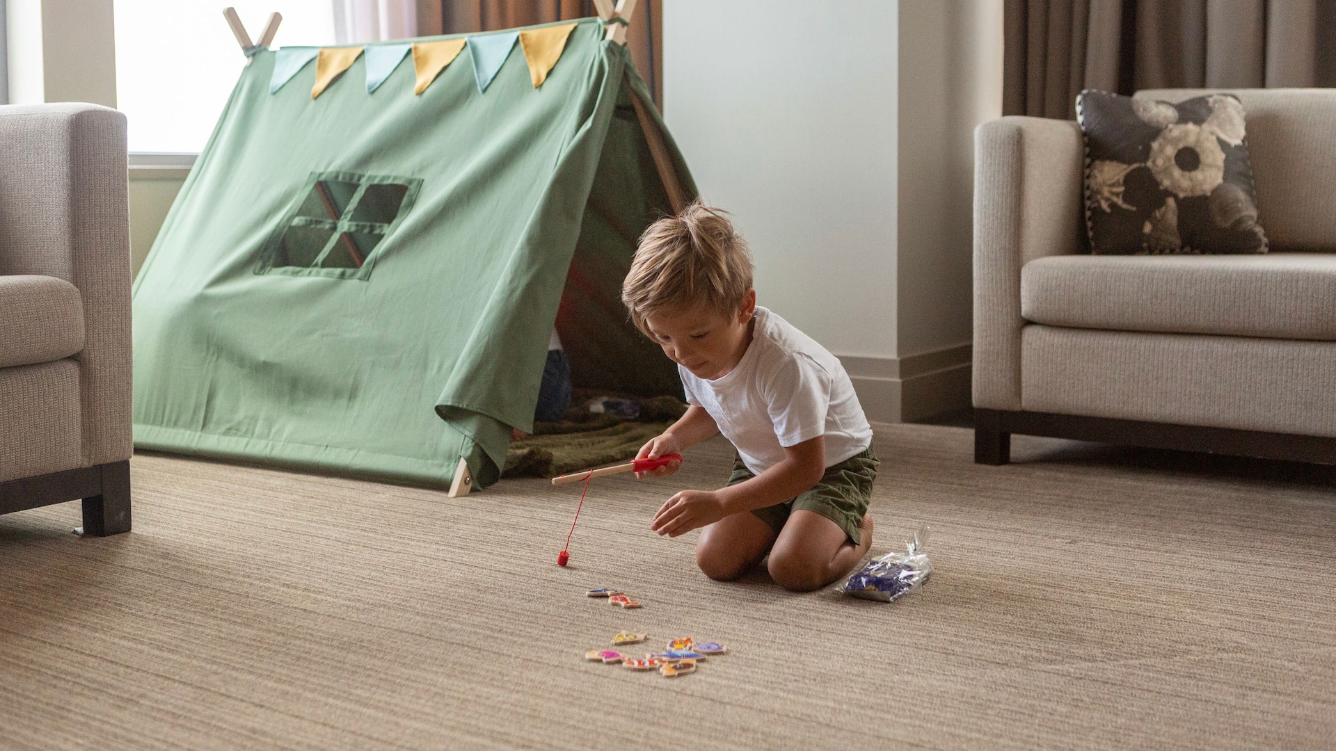 Hyatt Regency Lake Washington at Seattle's Southport Glamping Guest