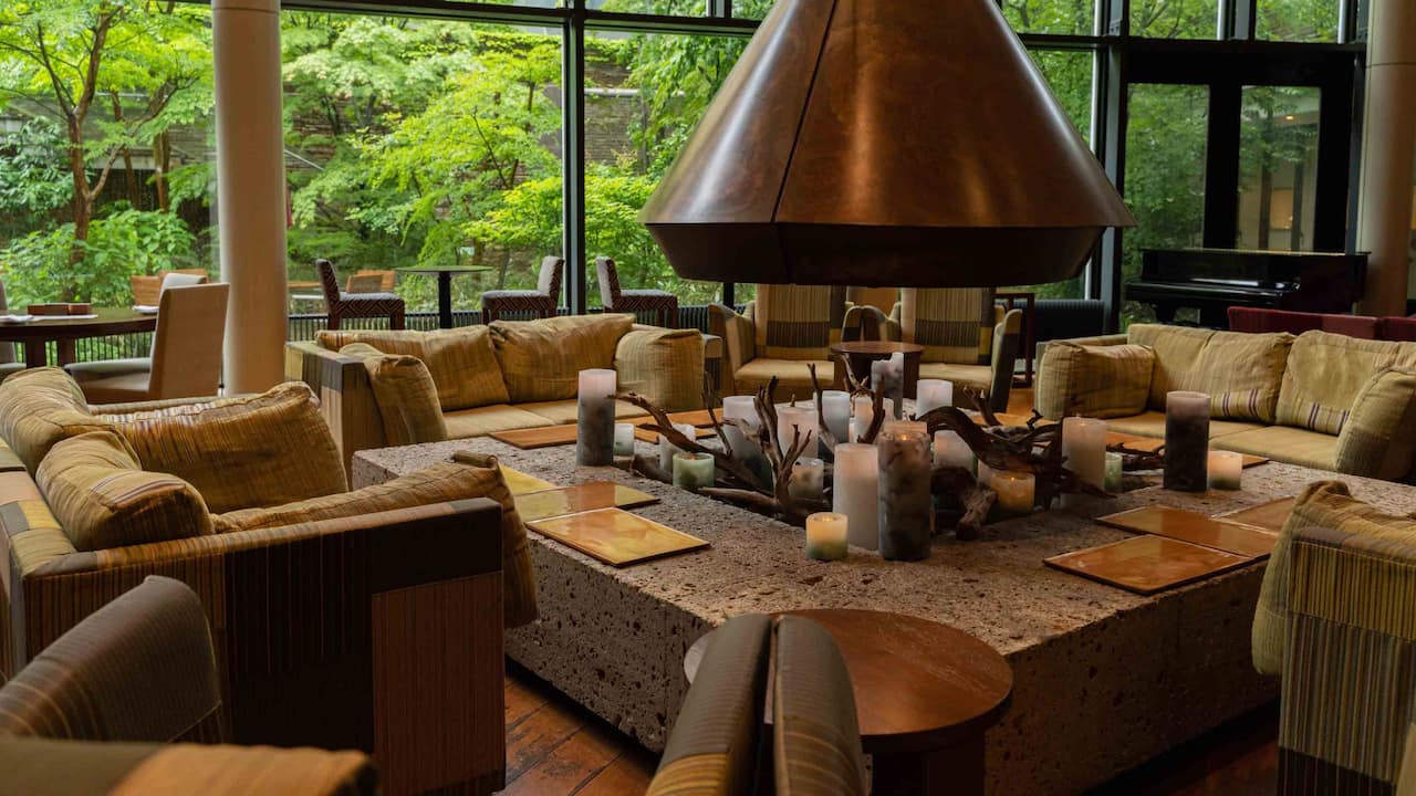 Hyatt Regency Hakone Resort & Spa| Living Room