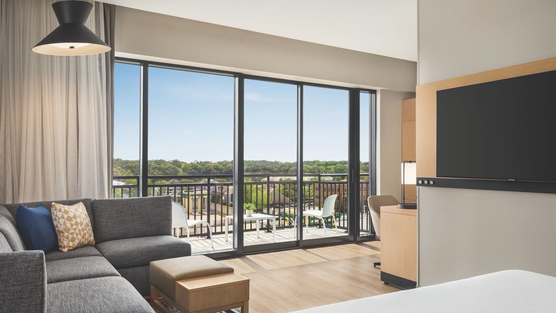 Hyatt Place Virginia Beach / Oceanfront  Ada King Tub