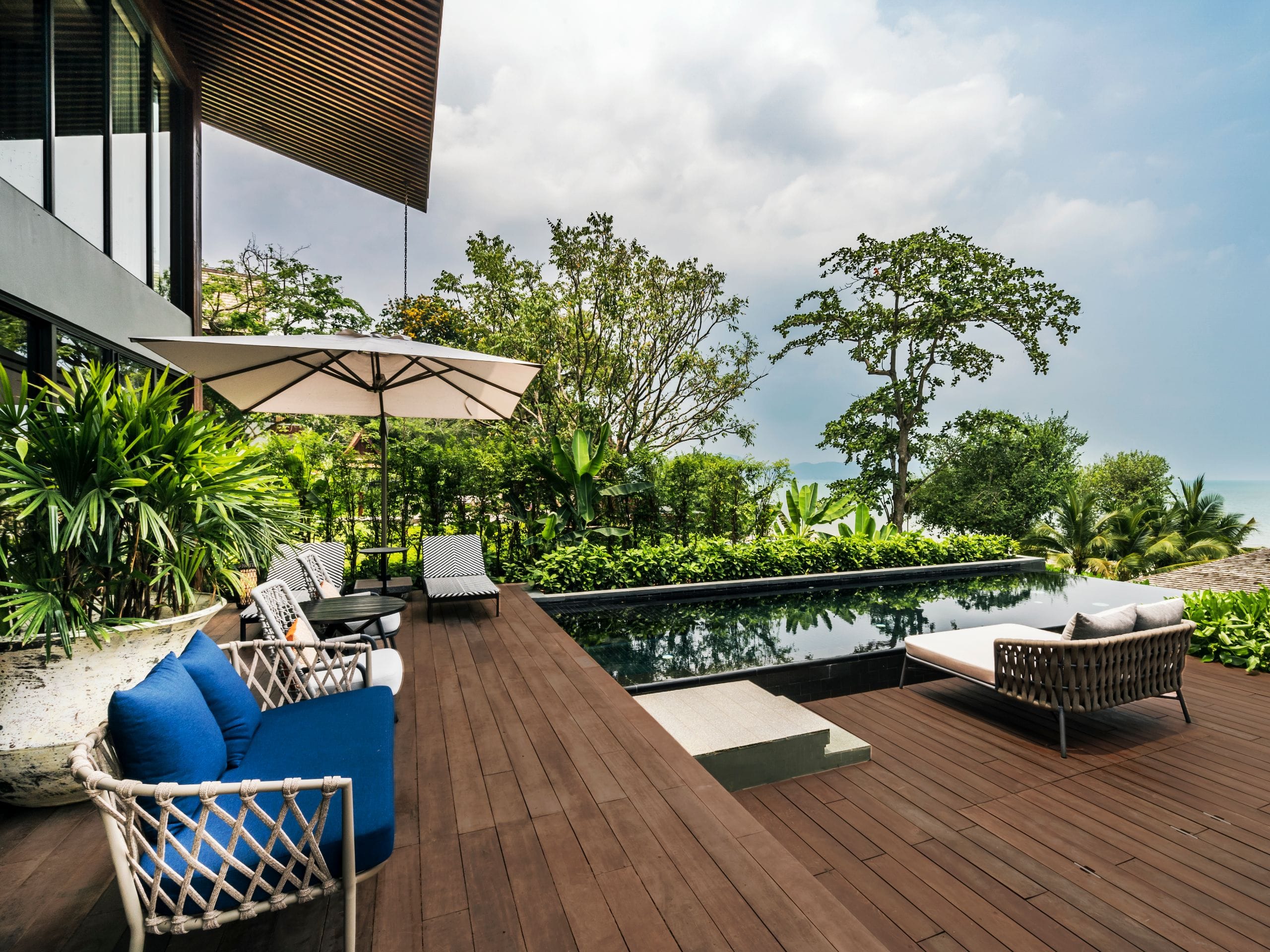 Andaz Pattaya Jomtien Beach Manor House Duplex Pool Deck