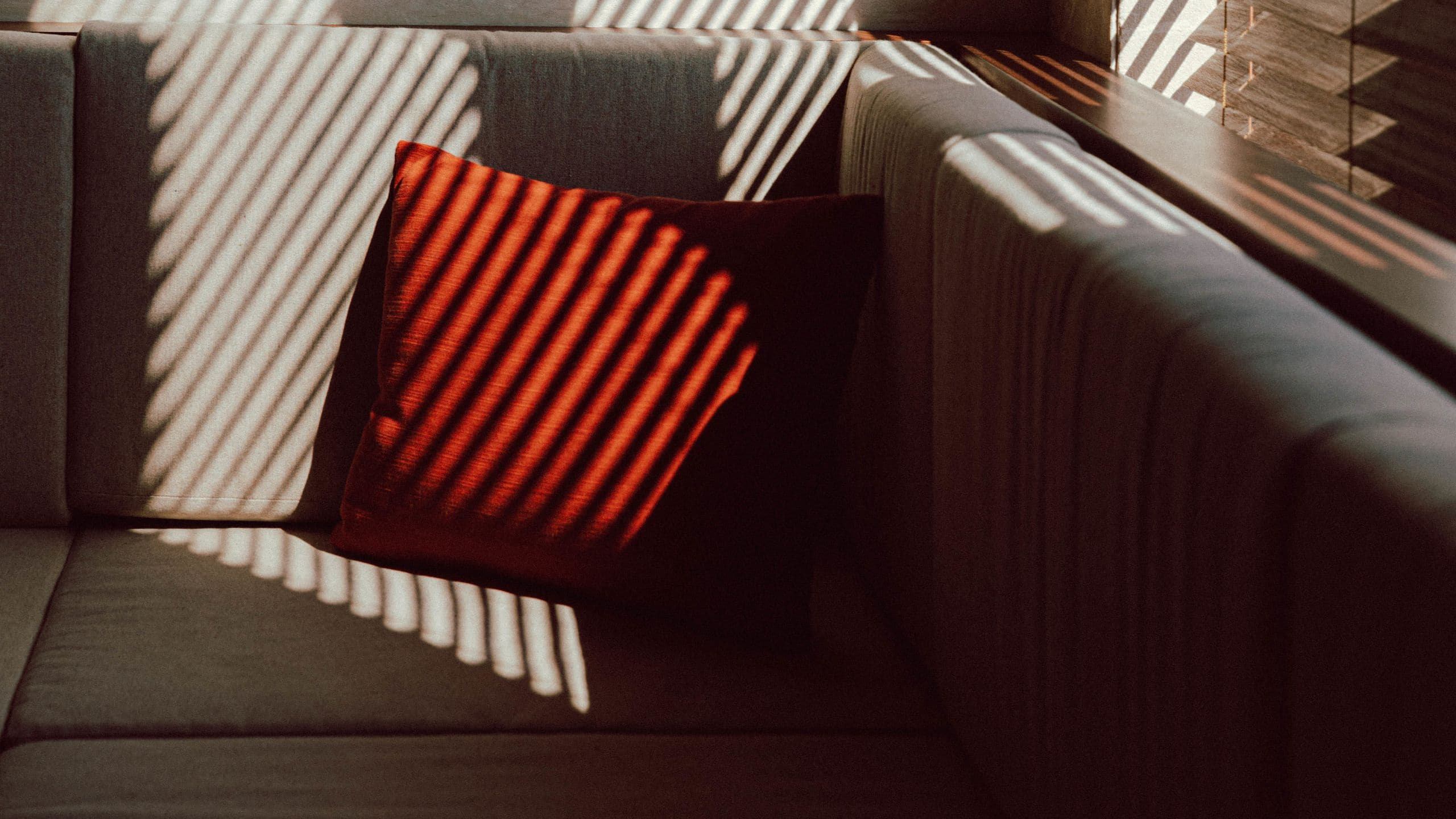 Alila Hinu Bay Couch Details
