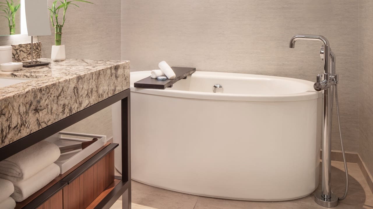 Bathtub
