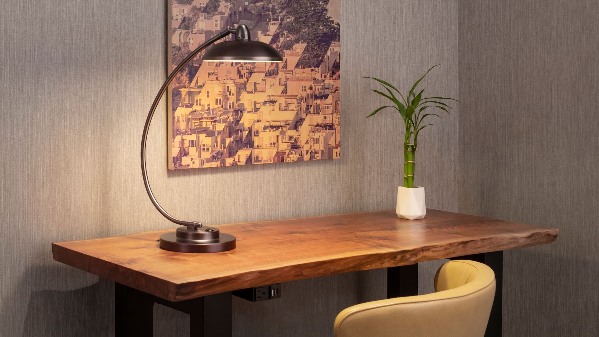 Grand Hyatt at SFO Executive Desk