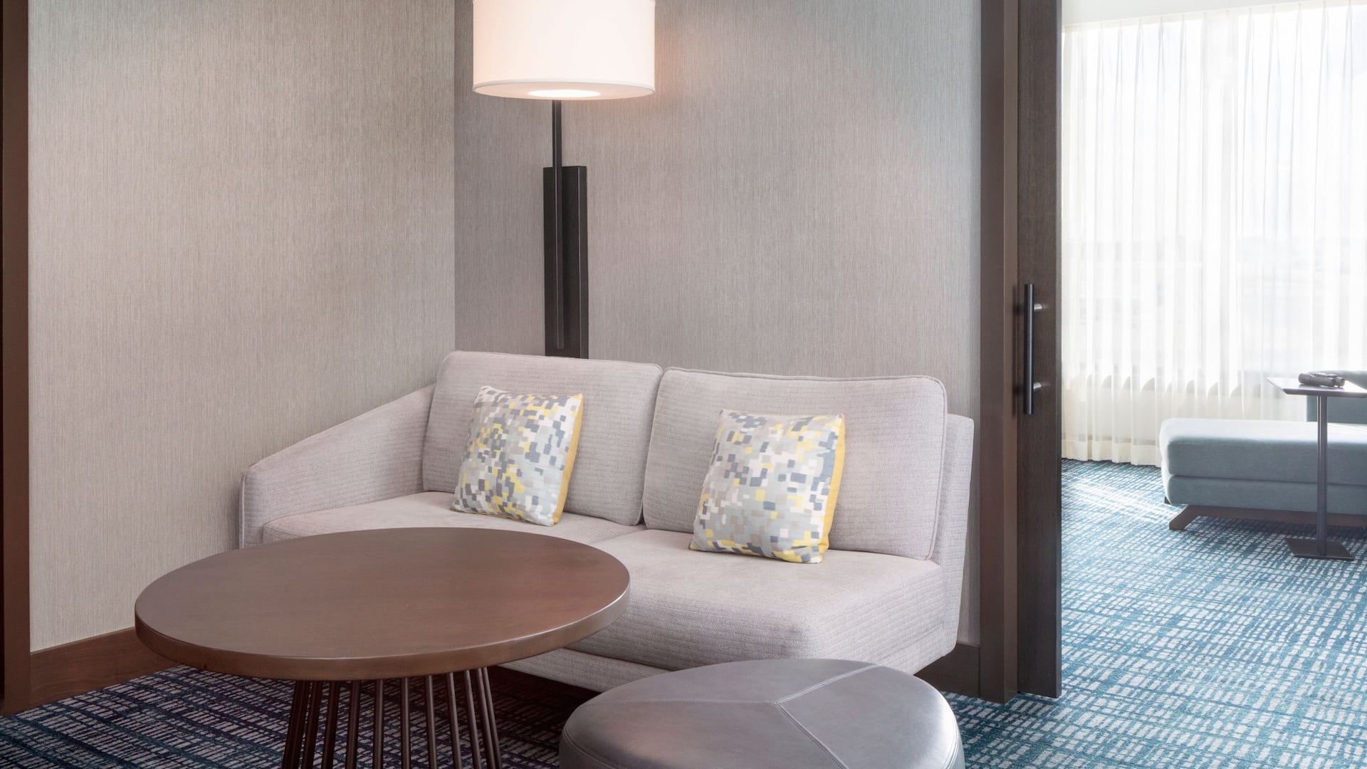 6/6 Grand Hyatt at SFO Separate Sitting Area